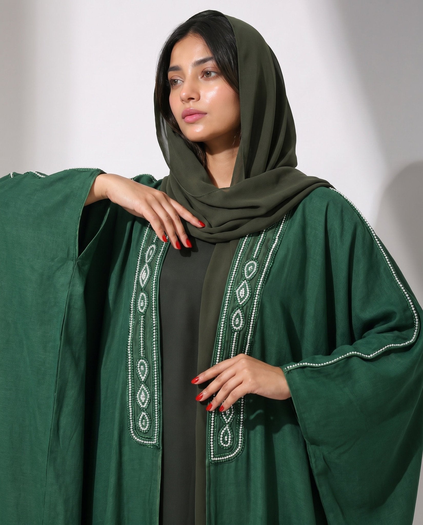 MISK114 ABAYA - MISK - MIRA Y MANO