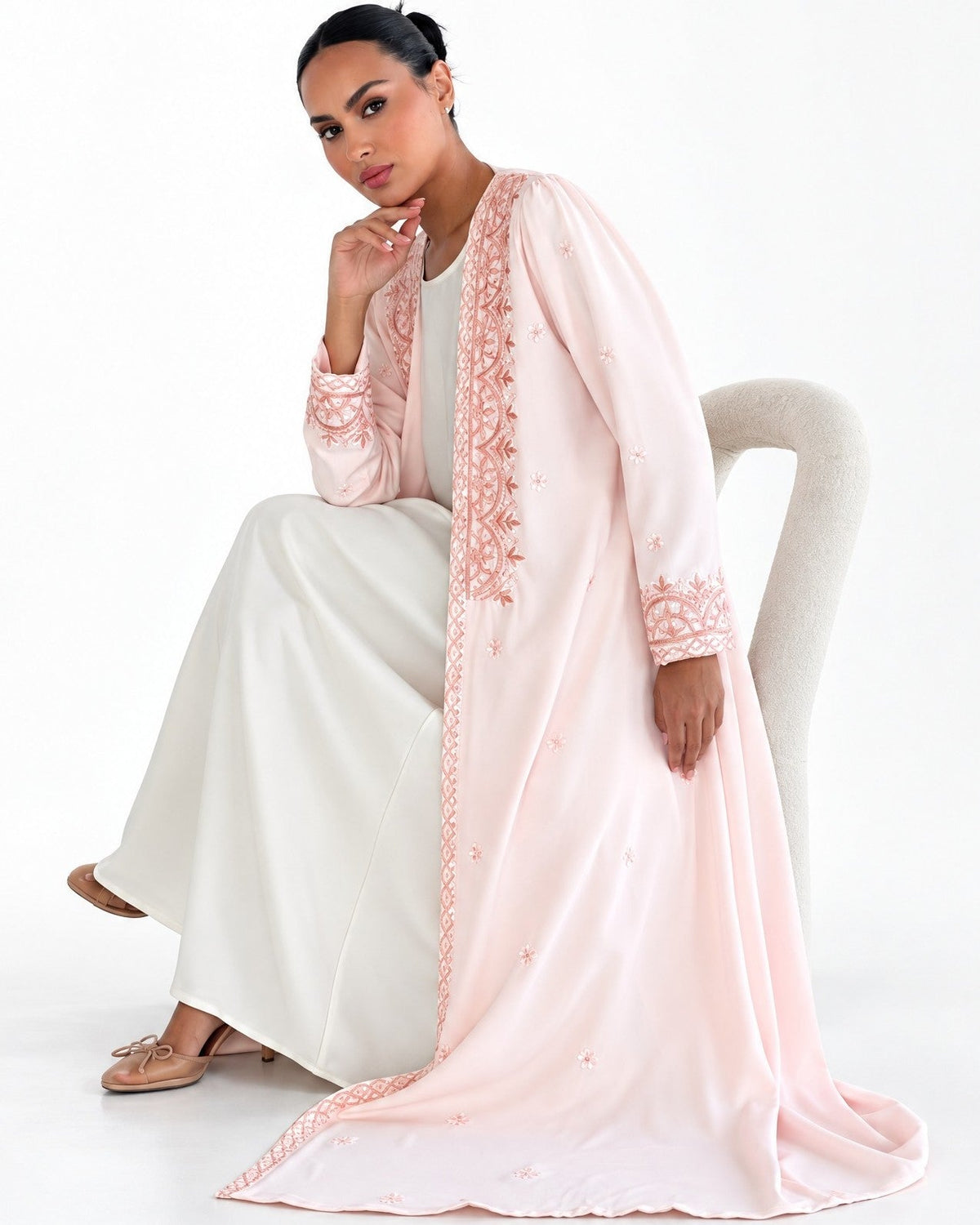 MISK145 - Light Pink Crepe Abaya - MISK - MIRA Y MANO