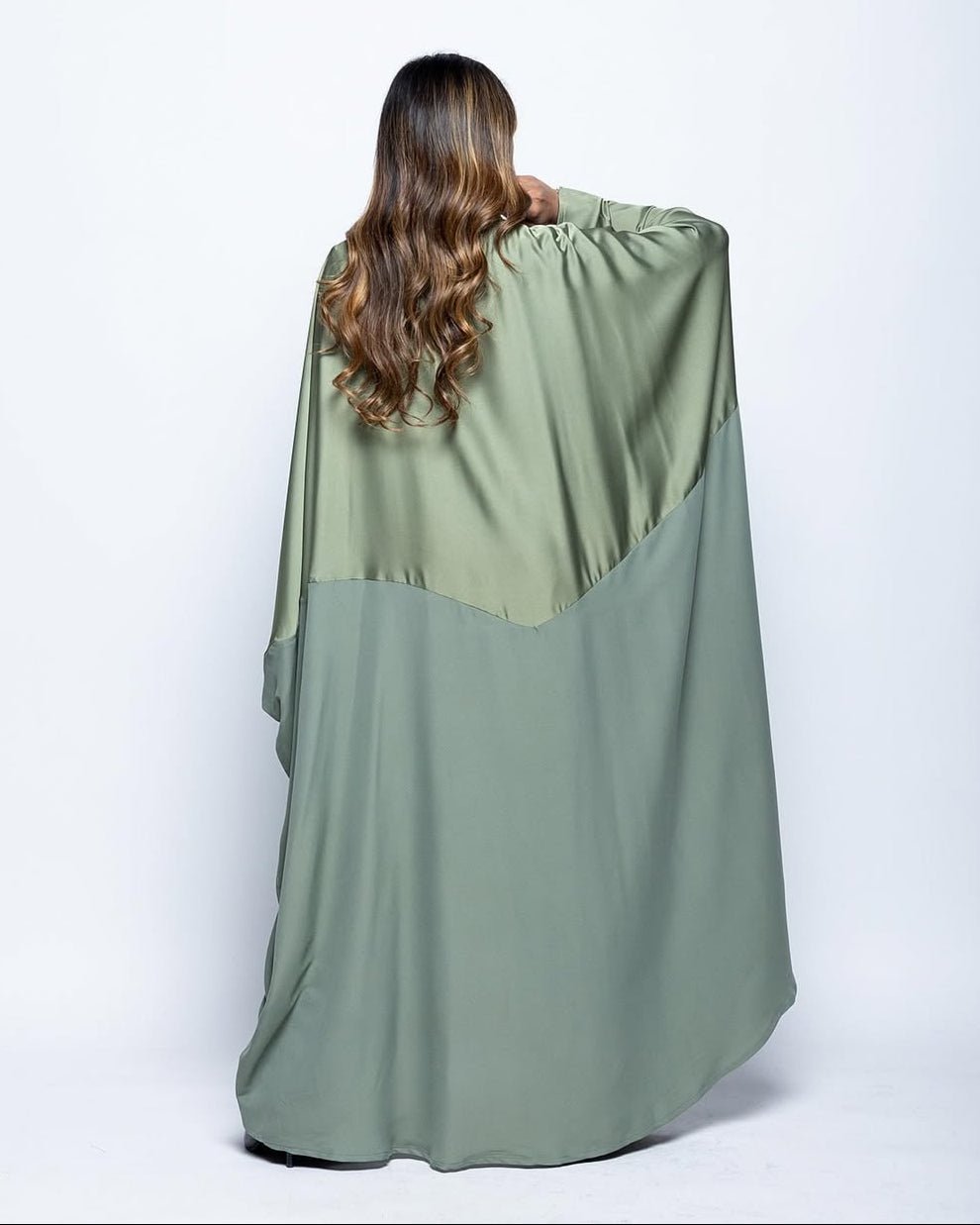 AURA-AM Aquamarine Silk Abaya - MODISH - MIRA Y MANO