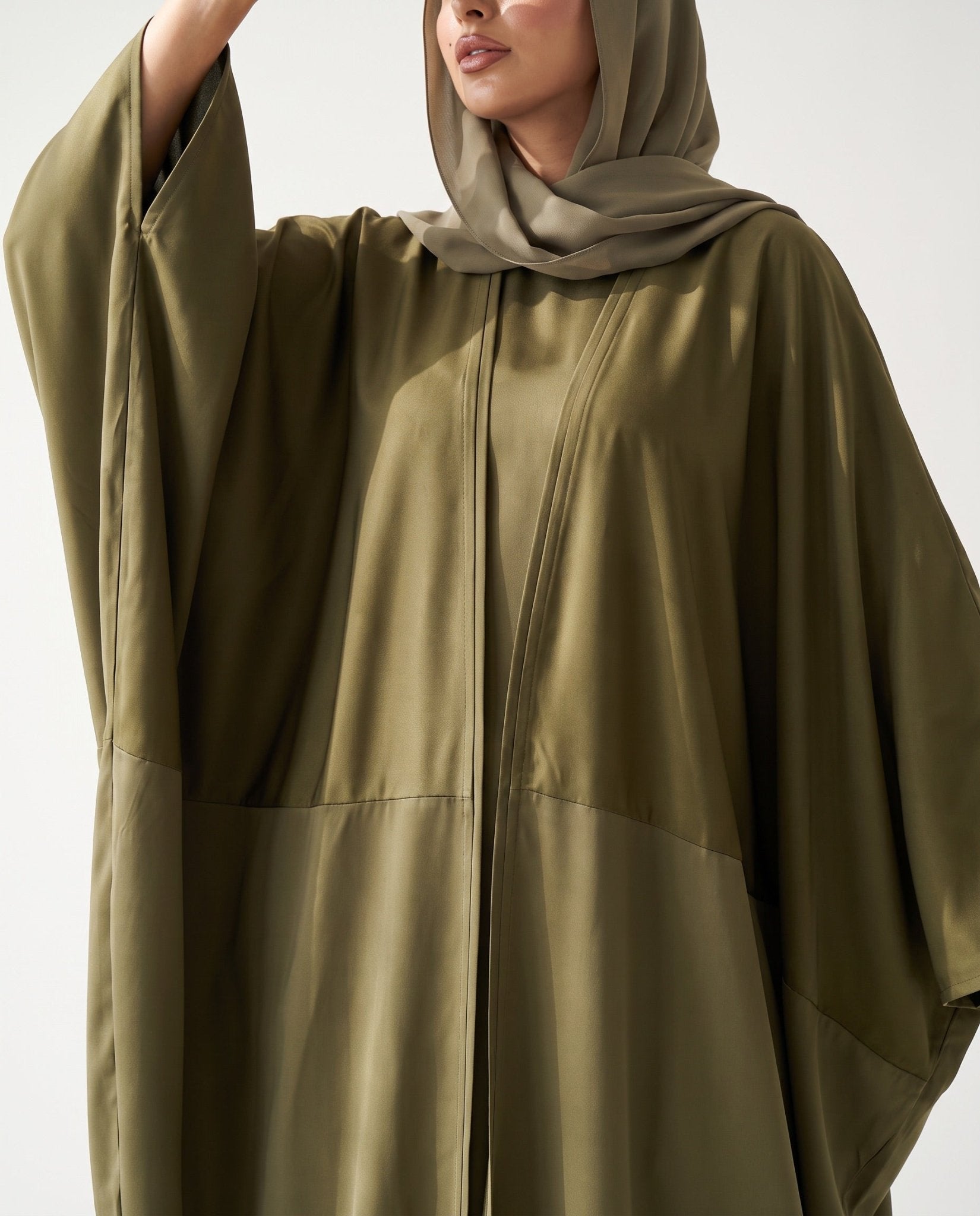 AURA-OL Olive Silk Abaya - MODISH - MIRA Y MANO