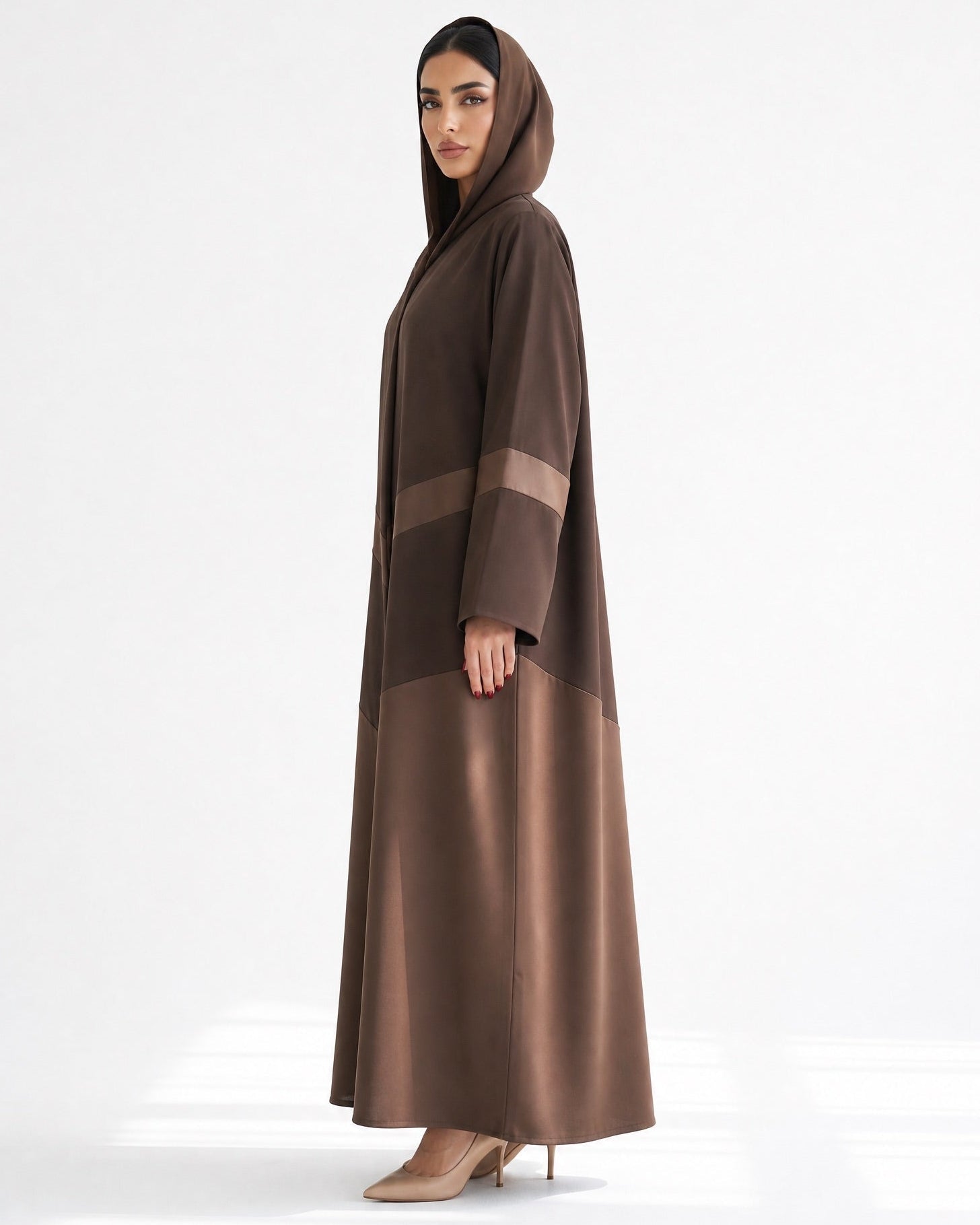CHEVERON-SB - Saddle Brown Crepe Abaya - MODISH - MIRA Y MANO