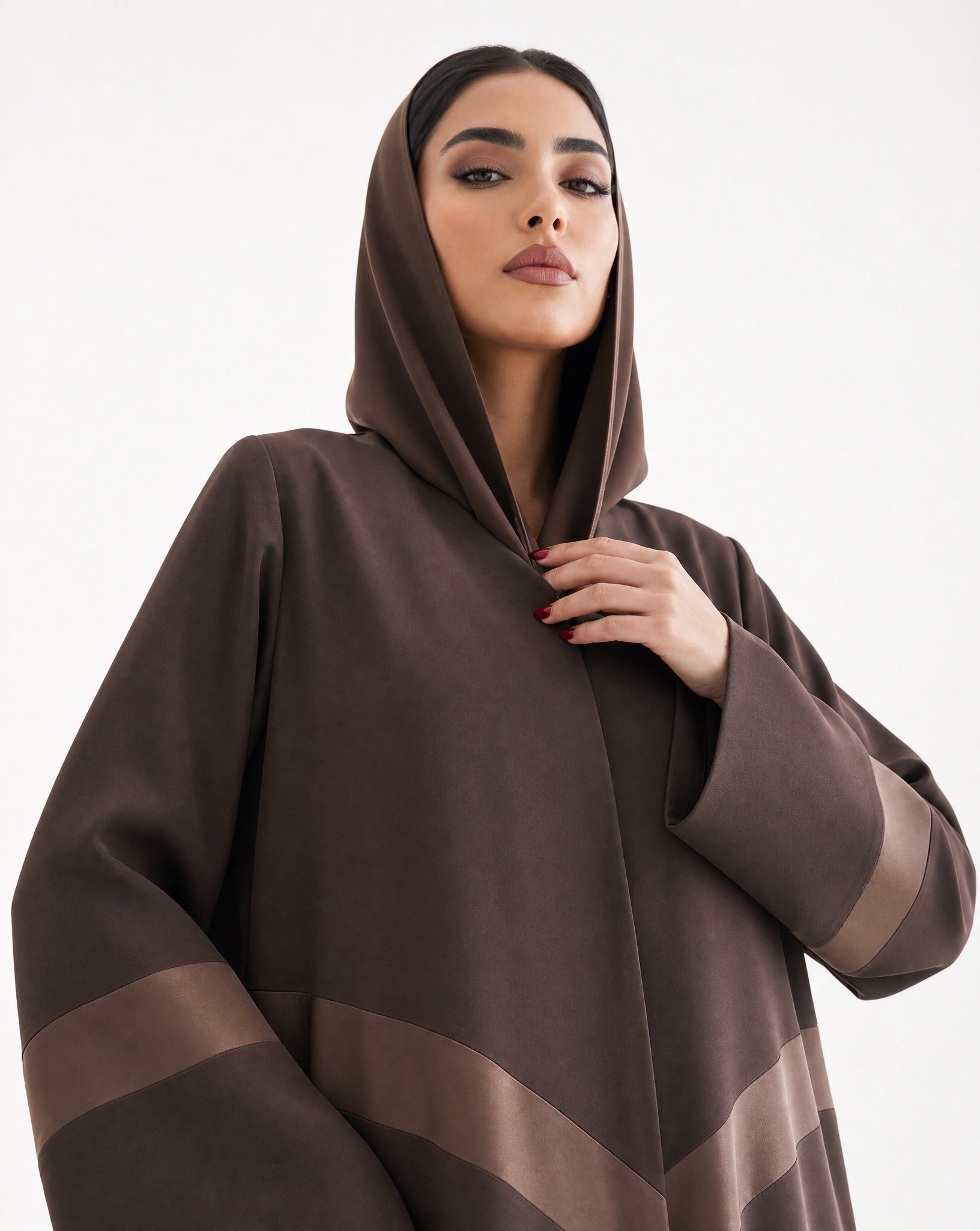 CHEVERON-SB - Saddle Brown Crepe Abaya - MODISH - MIRA Y MANO
