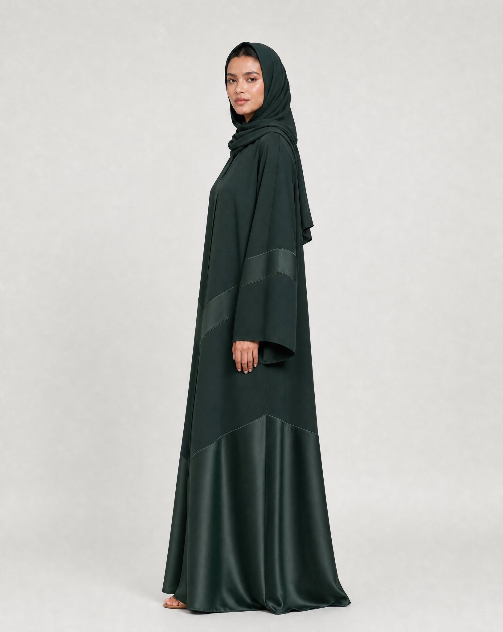 CHEVRON-GR ABAYA - MODISH - MIRA Y MANO