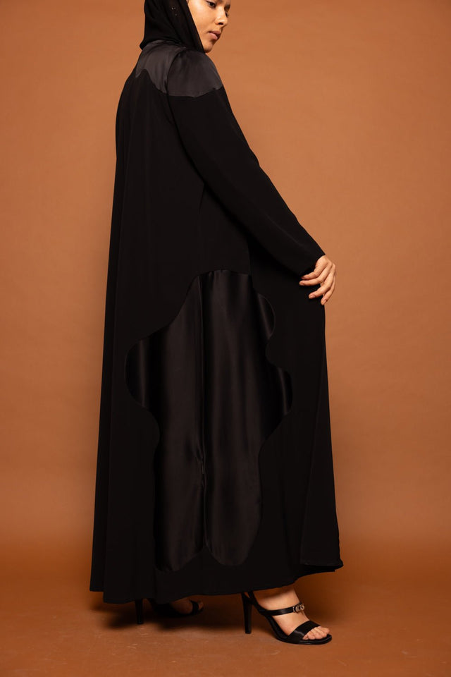 GA-BK ABAYA - MODISH - MIRA Y MANO