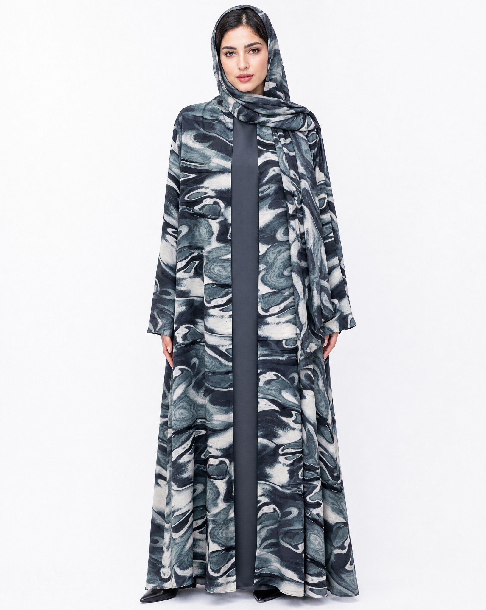PATTERN 3 ABAYA - MODISH - MIRA Y MANO