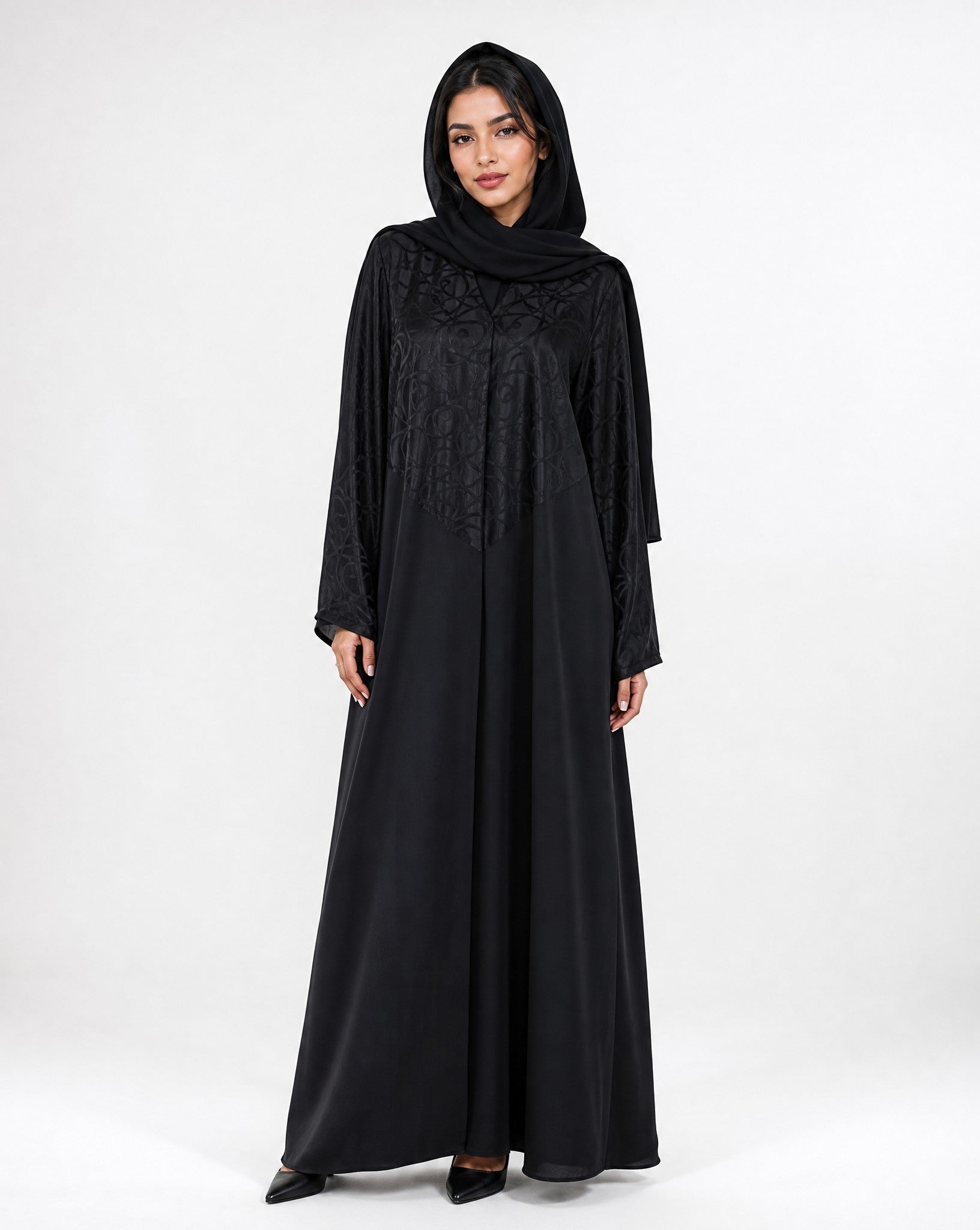 SM PATTERN ABAYA - MODISH - MIRA Y MANO