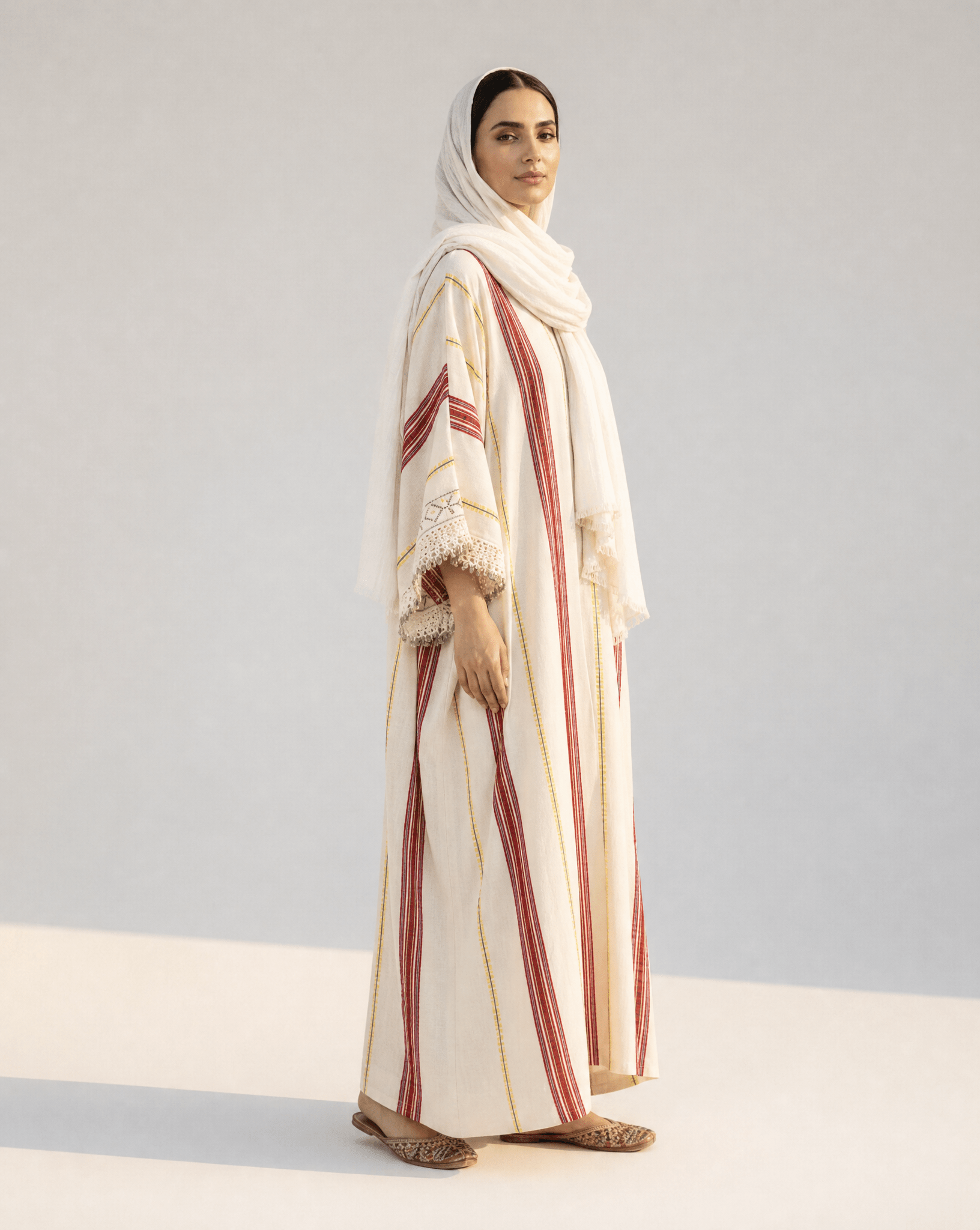 SARMIDBSPCT - RD ABAYA - MOJA MAJKA - MIRA Y MANO
