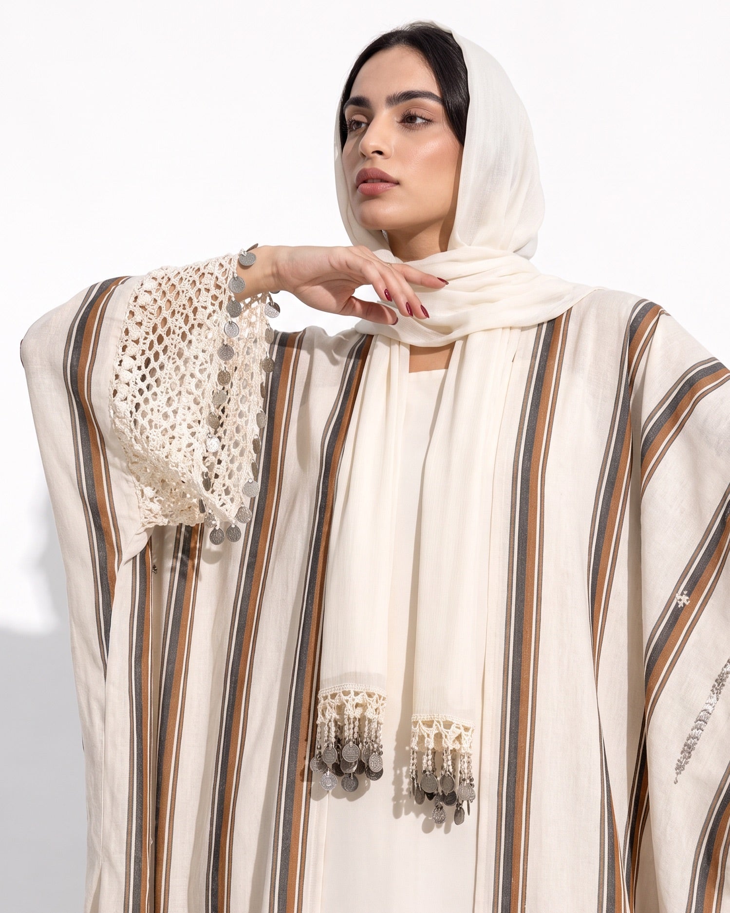 SIRMIDBSPCT-5 ABAYA - MOJA MAJKA - MIRA Y MANO