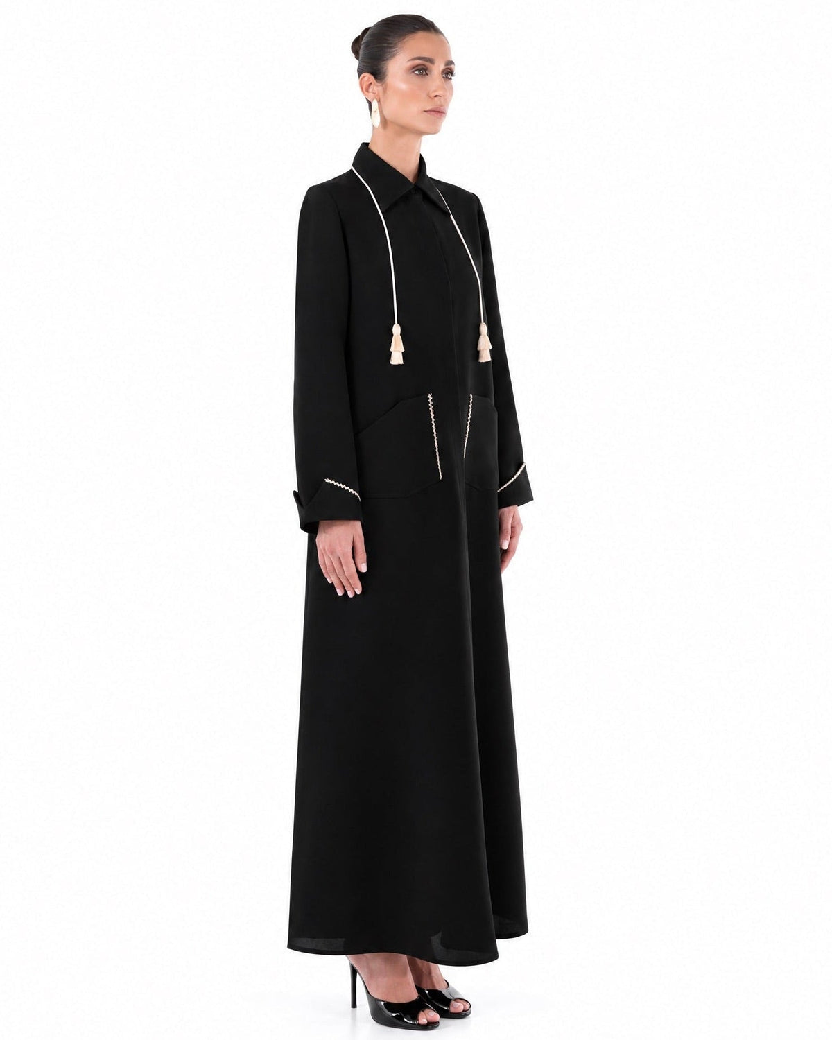 SM2653-Black Crepe Abaya - MOONLIGHT CONCEPT - MIRA Y MANO
