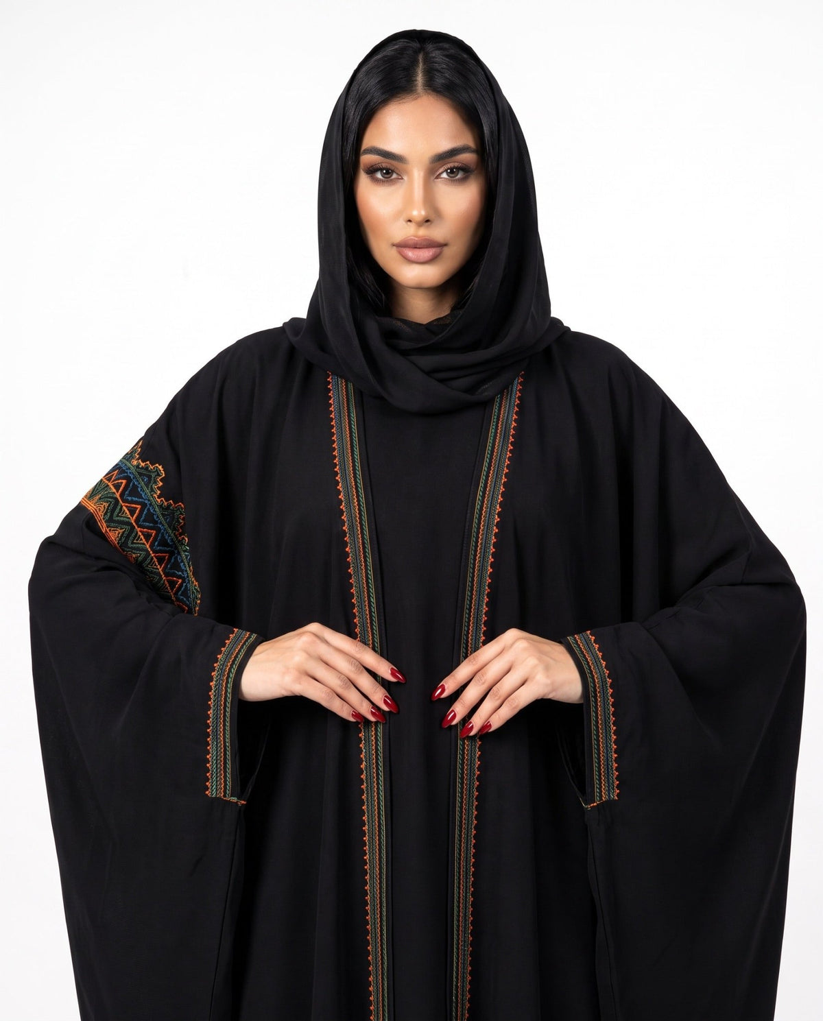 Bisht with Patterned Embroidery Abaya - MRAISHA - MIRA Y MANO
