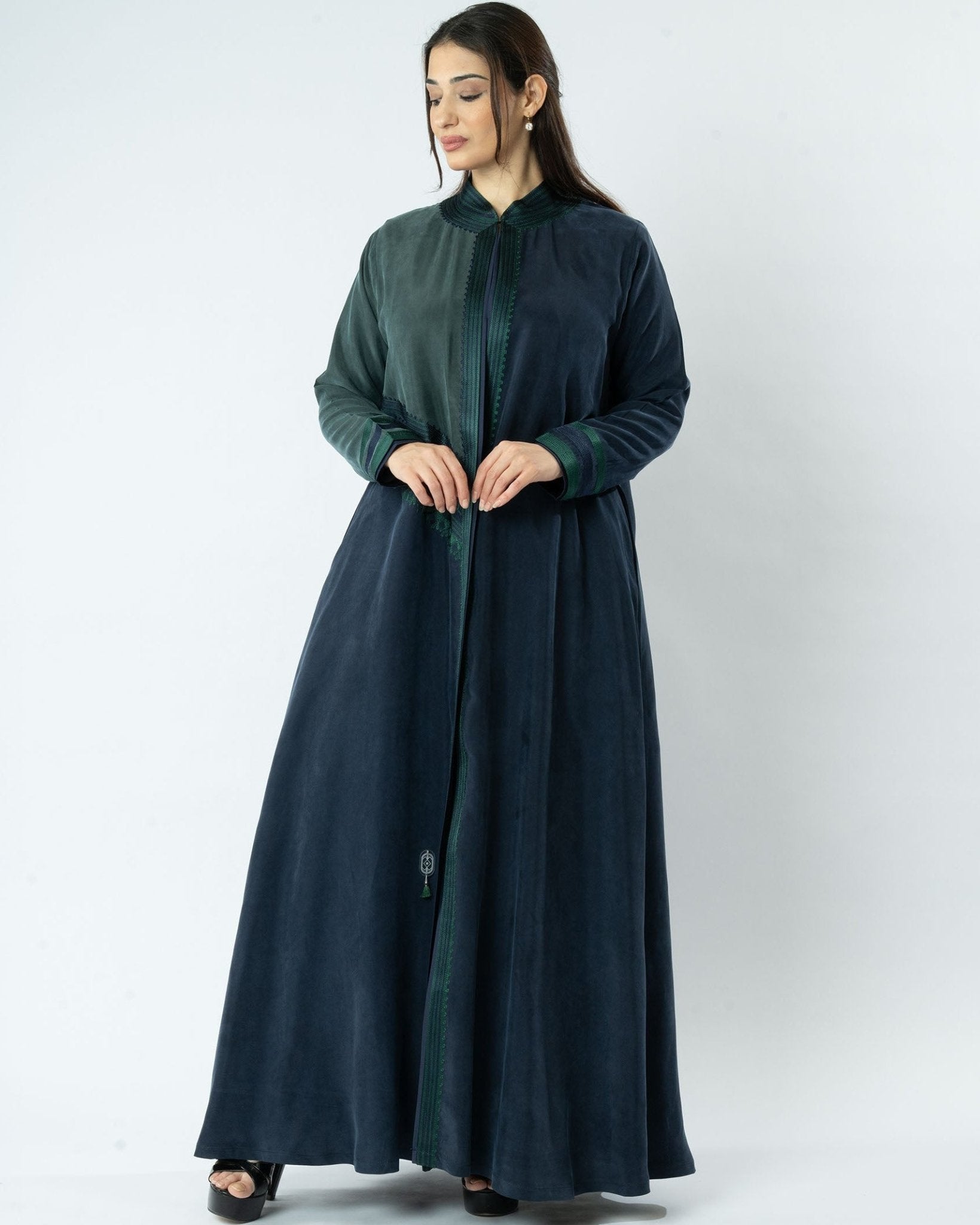 MRAAS2608 ABAYA - MRAISHA - MIRA Y MANO