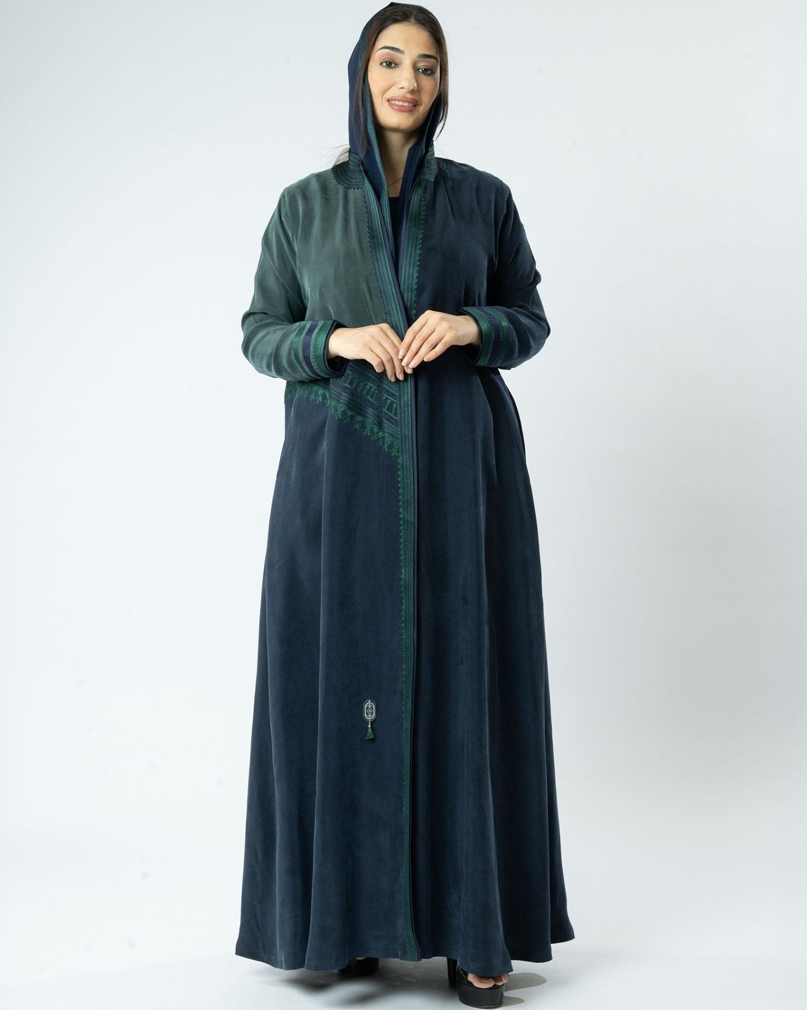 MRAAS2608 ABAYA - MRAISHA - MIRA Y MANO