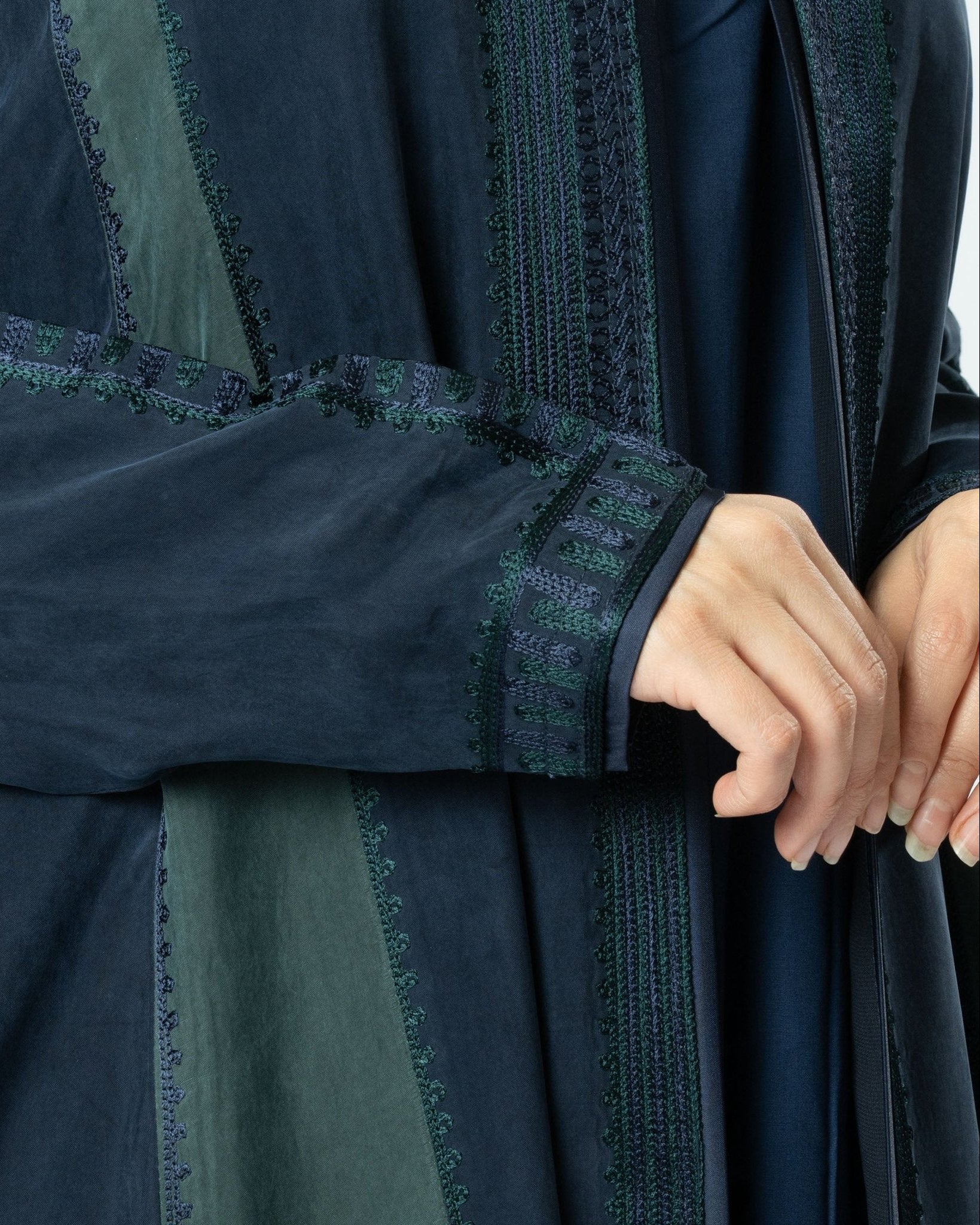 MRAAS2611 ABAYA - MRAISHA - MIRA Y MANO