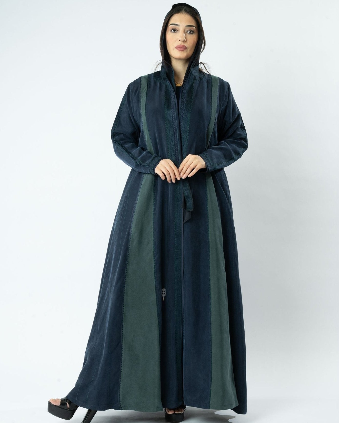 MRAAS2611 ABAYA - MRAISHA - MIRA Y MANO