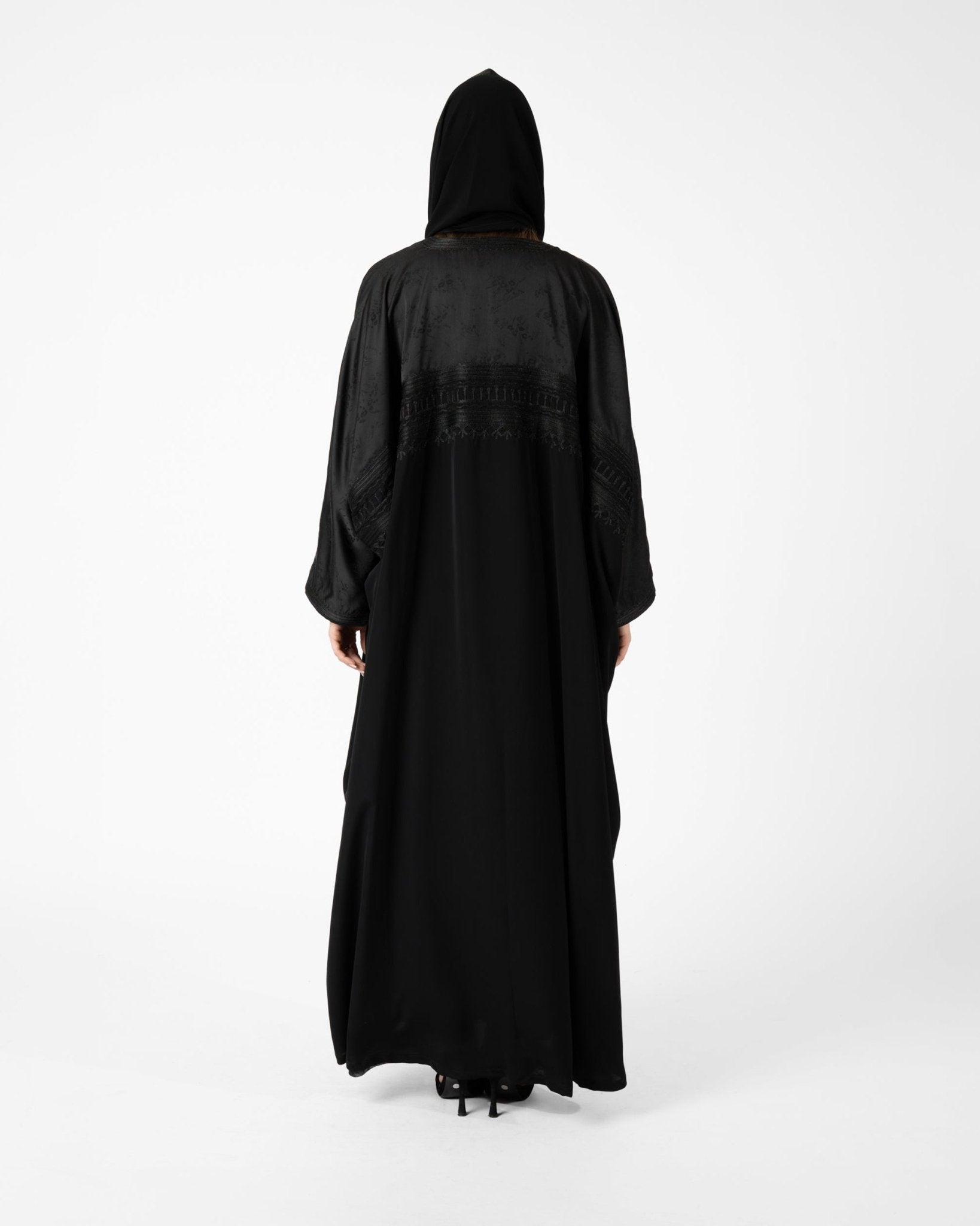 MRAAS2645 - Black Jacquard Abaya - MRAISHA - MIRA Y MANO