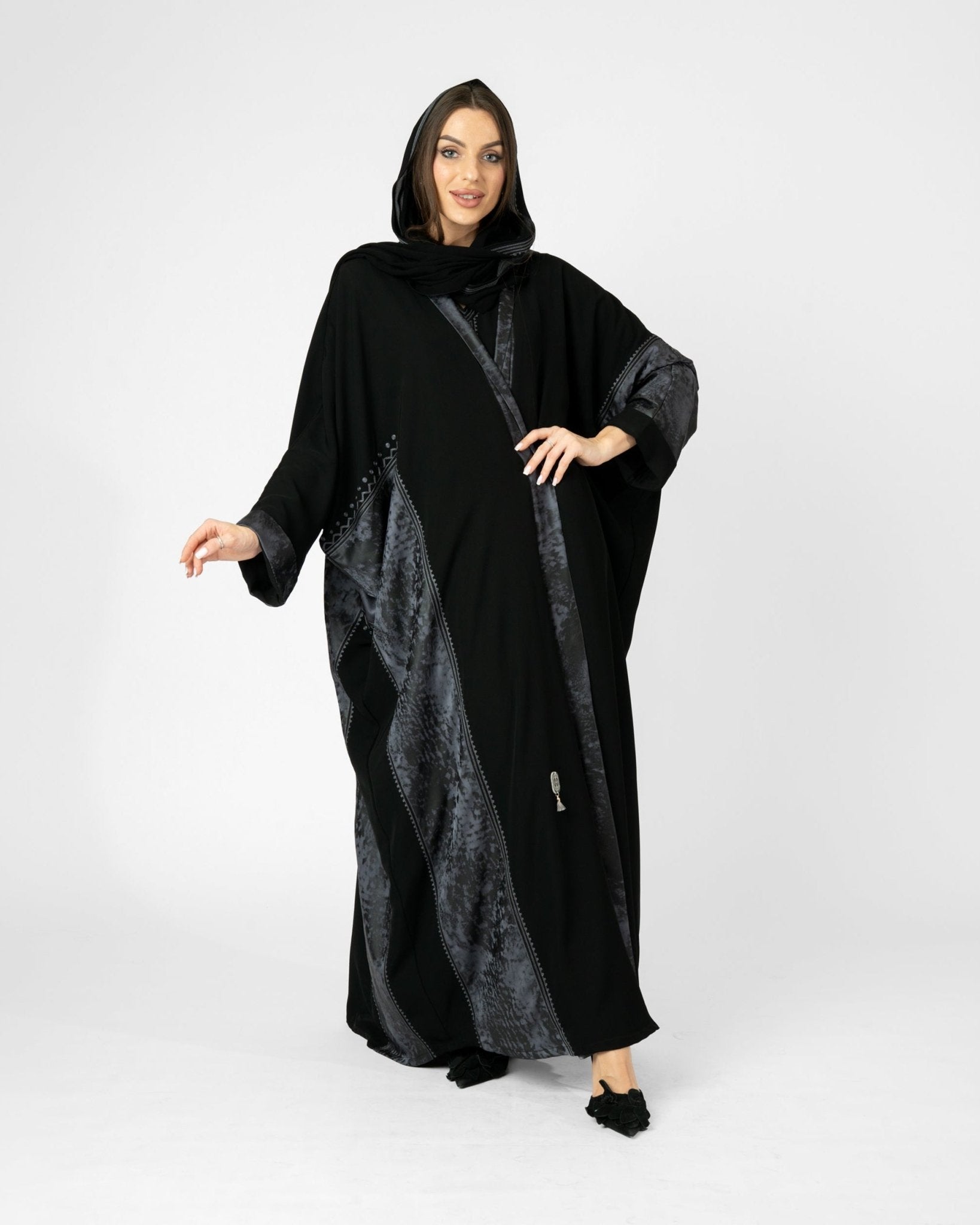 MRAAS2648 - Black Crepe Abaya Set - MRAISHA - MIRA Y MANO