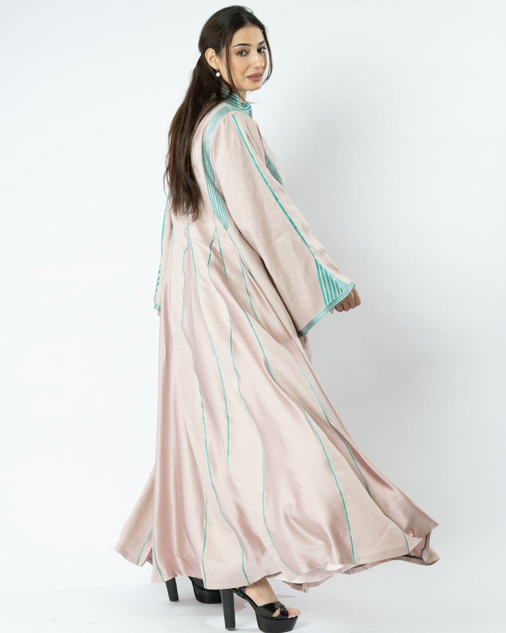 MRADS2610 JALABIAH - MRAISHA - MIRA Y MANO