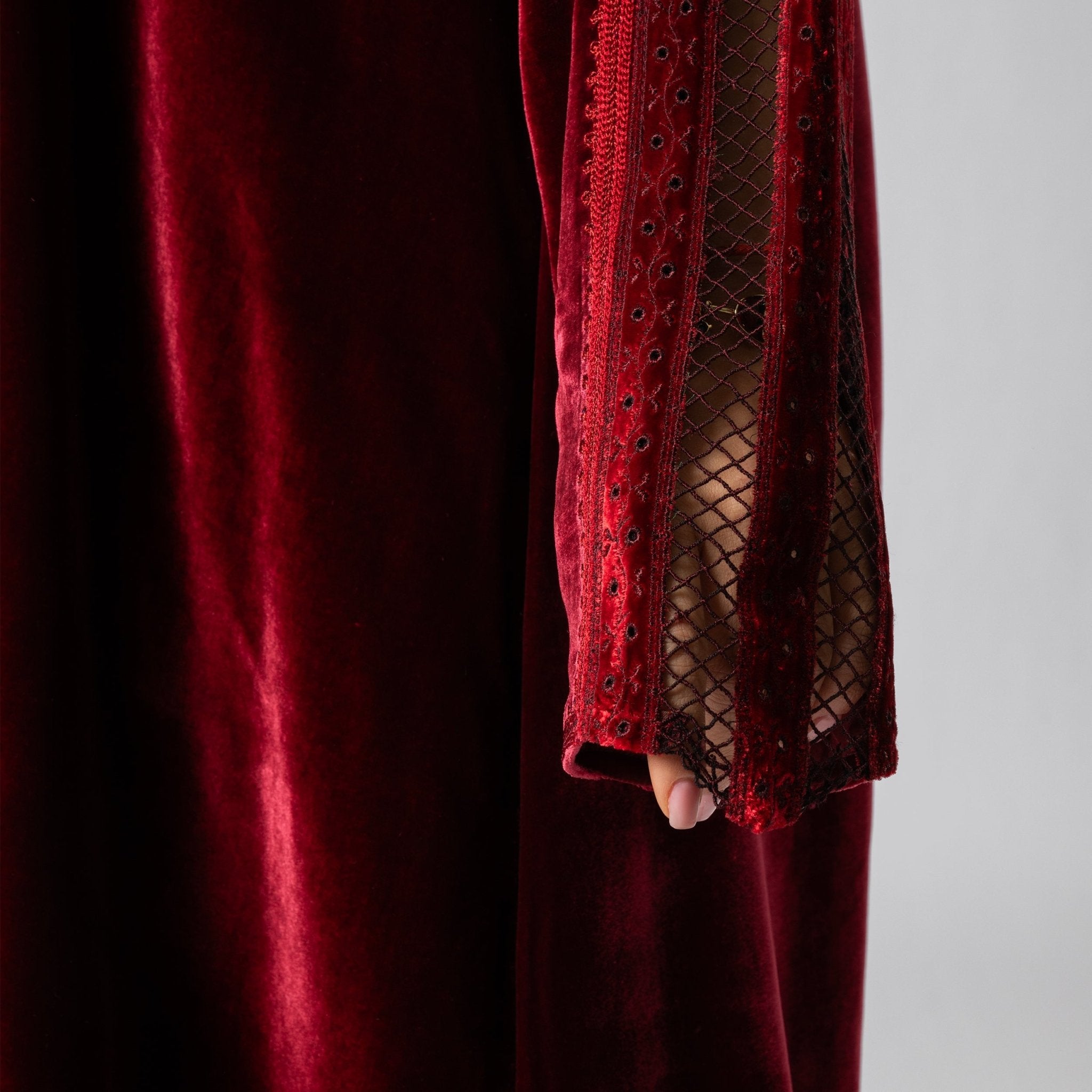 MRADV047 JALABIAH - MRAISHA - MIRA Y MANO