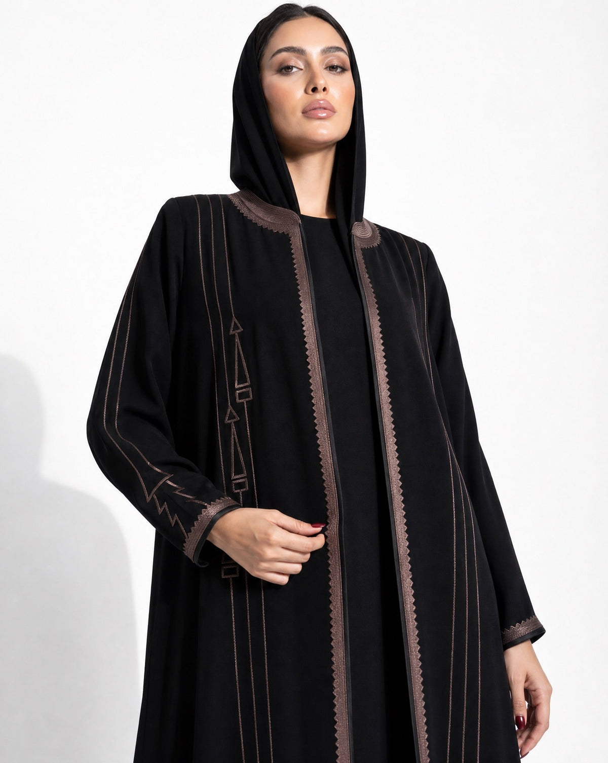 Simple A-Cut Embroidered Abaya - MRAISHA - MIRA Y MANO