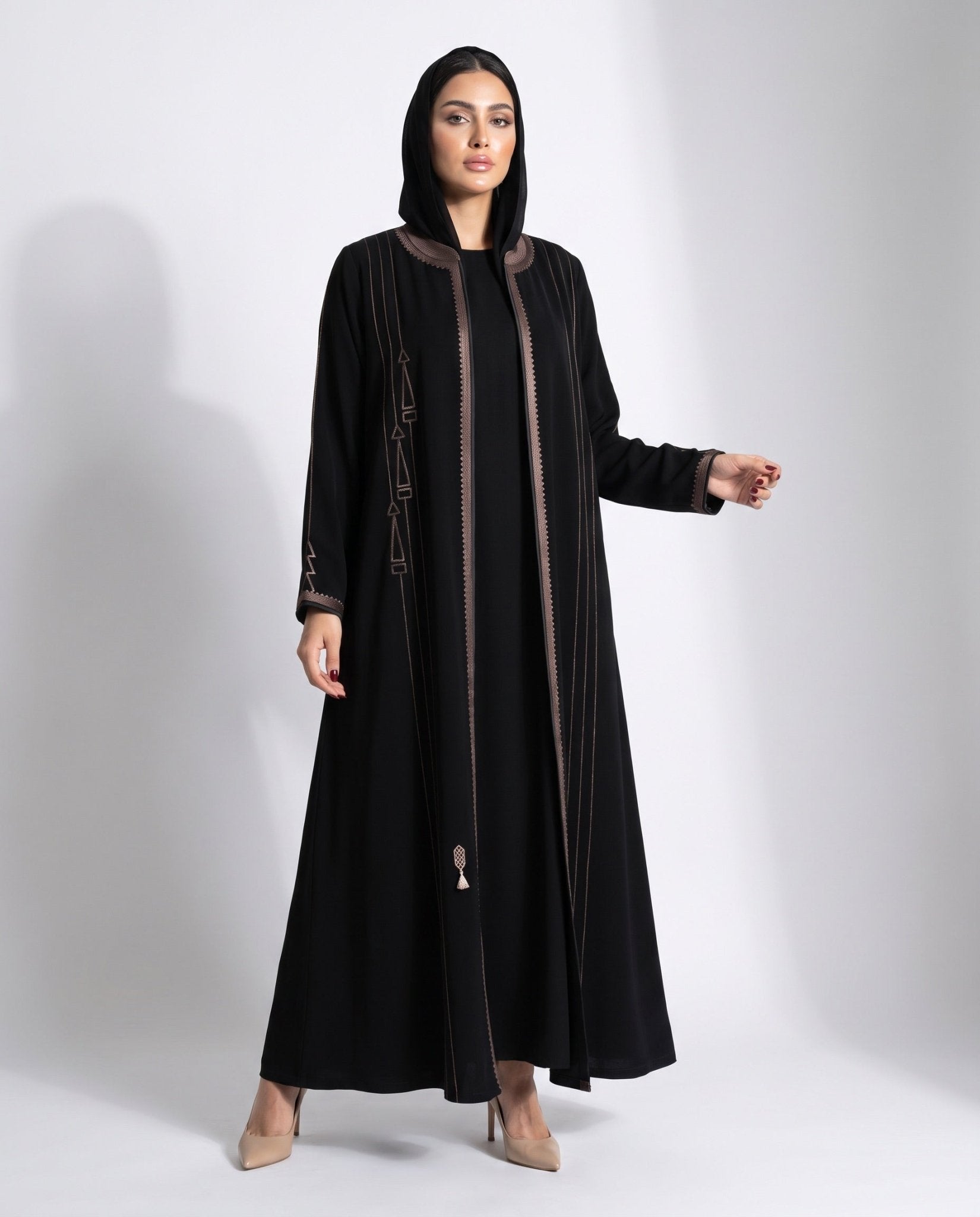 Simple A-Cut Embroidered Abaya - MRAISHA - MIRA Y MANO
