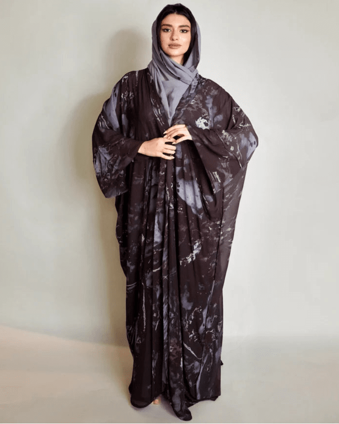 DARK ABAYA - NAKHLAH - MIRA Y MANO