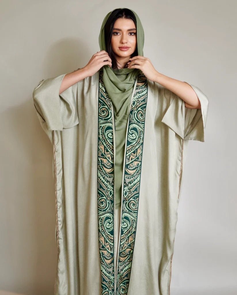 FLORAL ORANGE ABAYA - NAKHLAH - MIRA Y MANO