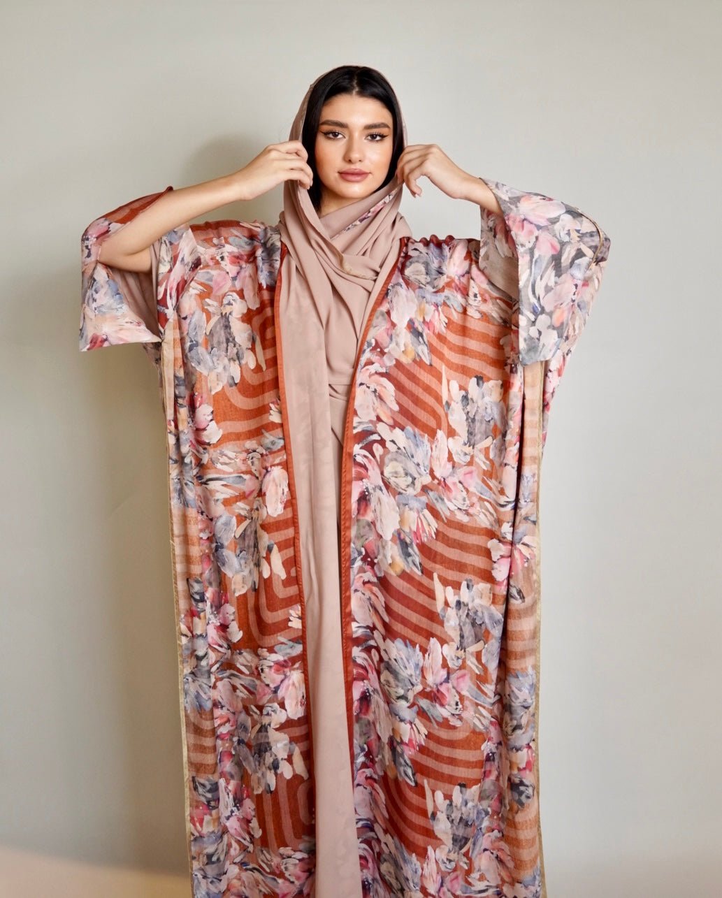MATCHA BLOOM ABAYA - NAKHLAH - MIRA Y MANO