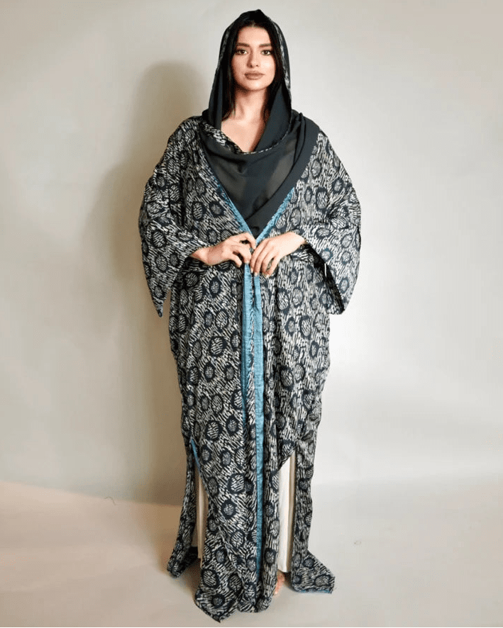 TURA ABAYA - NAKHLAH - MIRA Y MANO