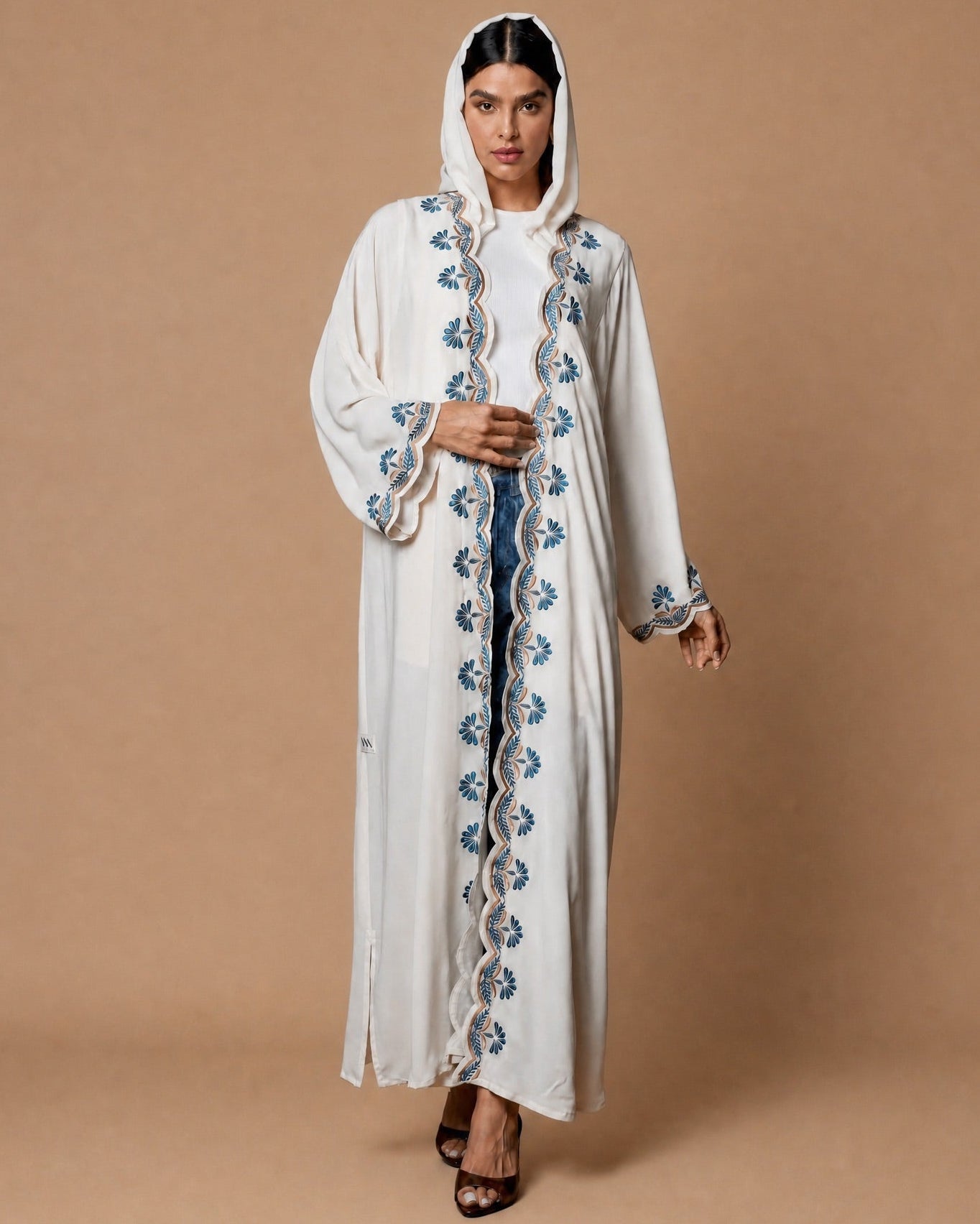 NM 604 BEIGE ABAYA - NM BOUTIQUE - MIRA Y MANO