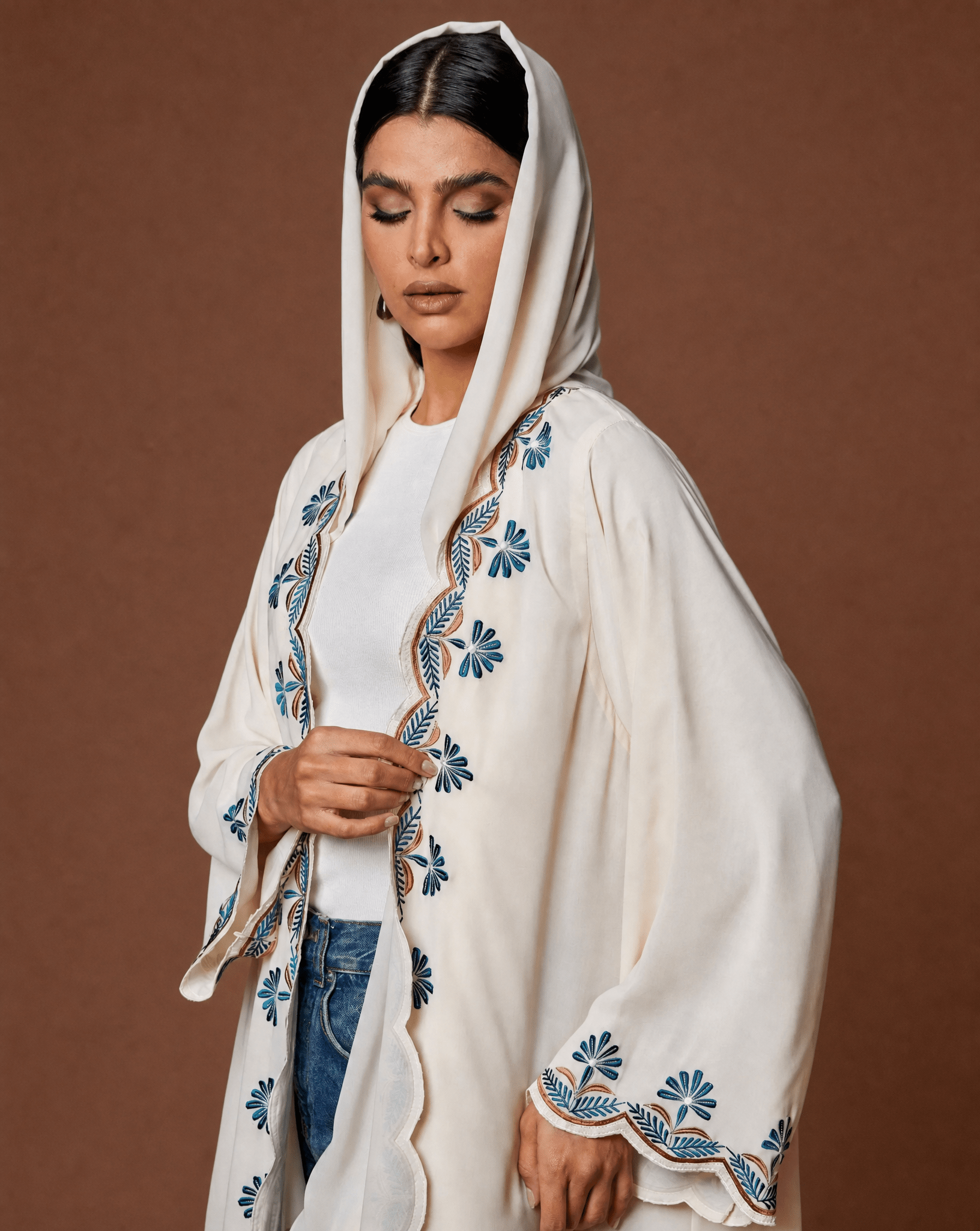 NM 604 BEIGE ABAYA - NM BOUTIQUE - MIRA Y MANO