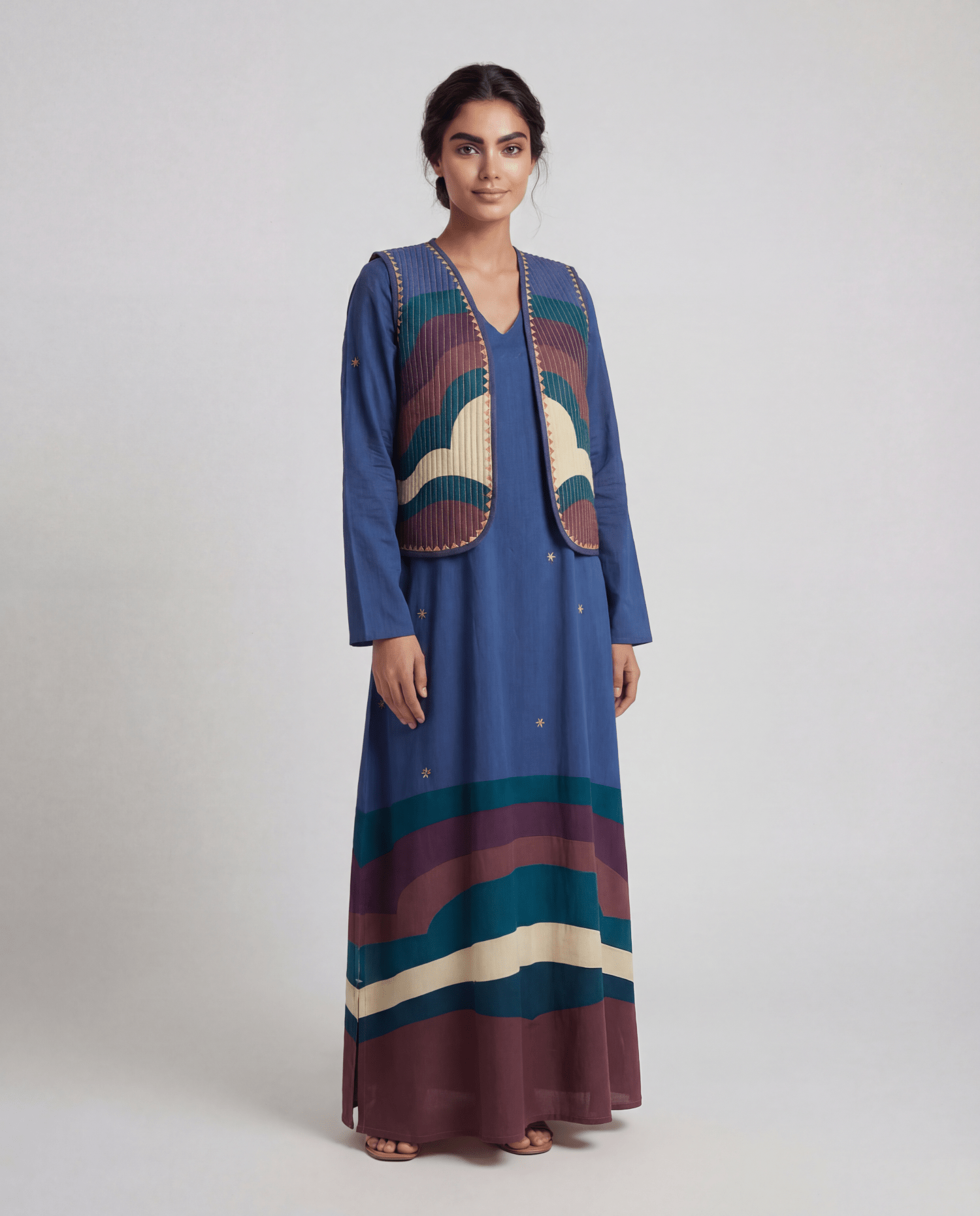 LAIL NAVY KAFTAN - NOUF FETAIHI - MIRA Y MANO