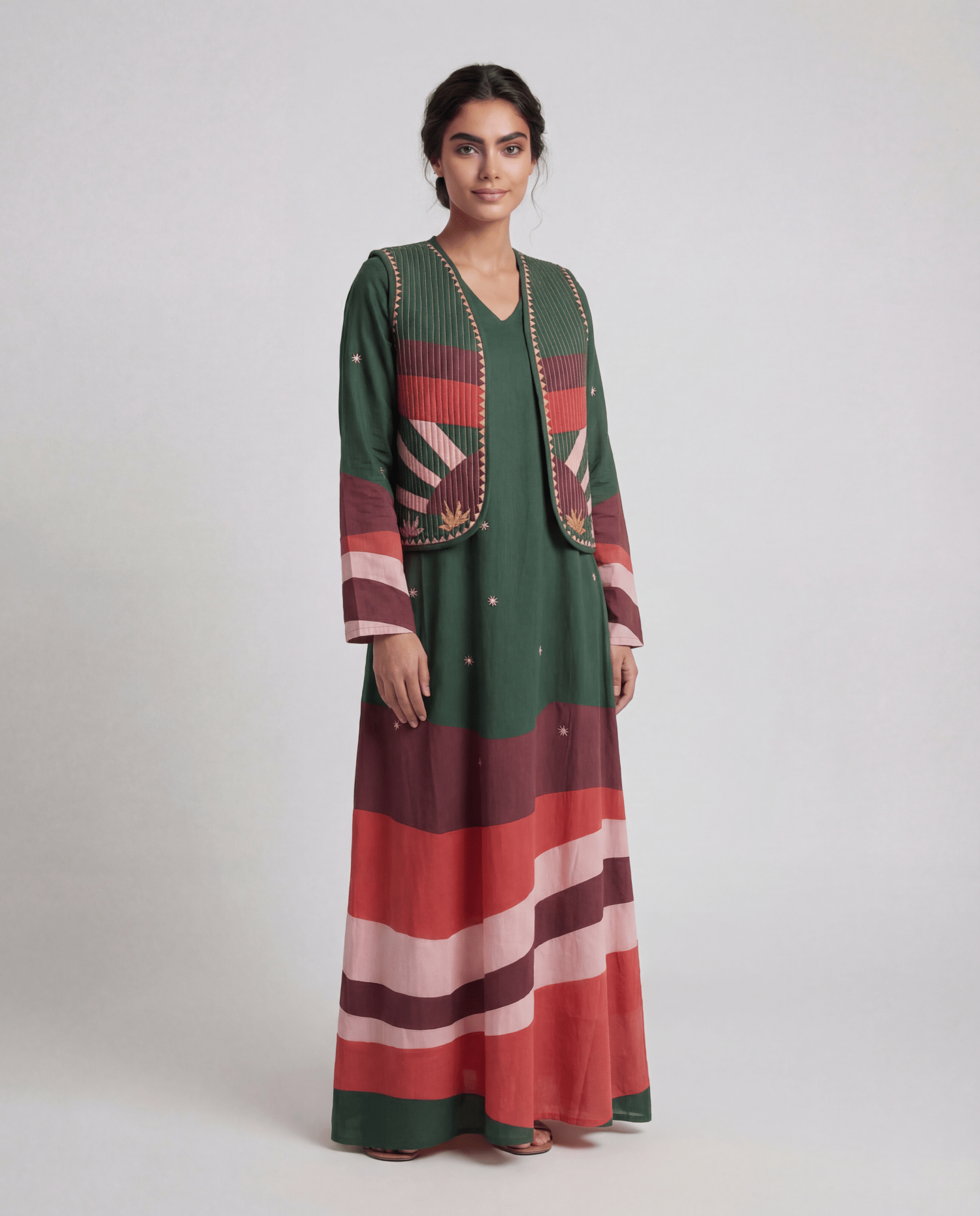 WAHAJ GREEN KAFTAN - NOUF FETAIHI - MIRA Y MANO