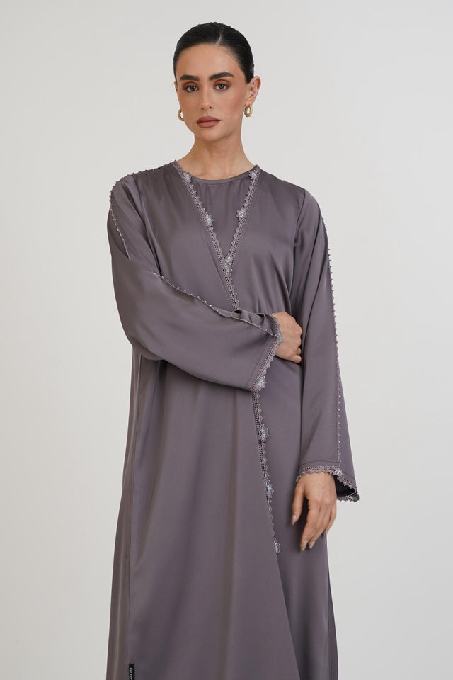 ST - 246 - TH ABAYA - NOWAYER - MIRA Y MANO