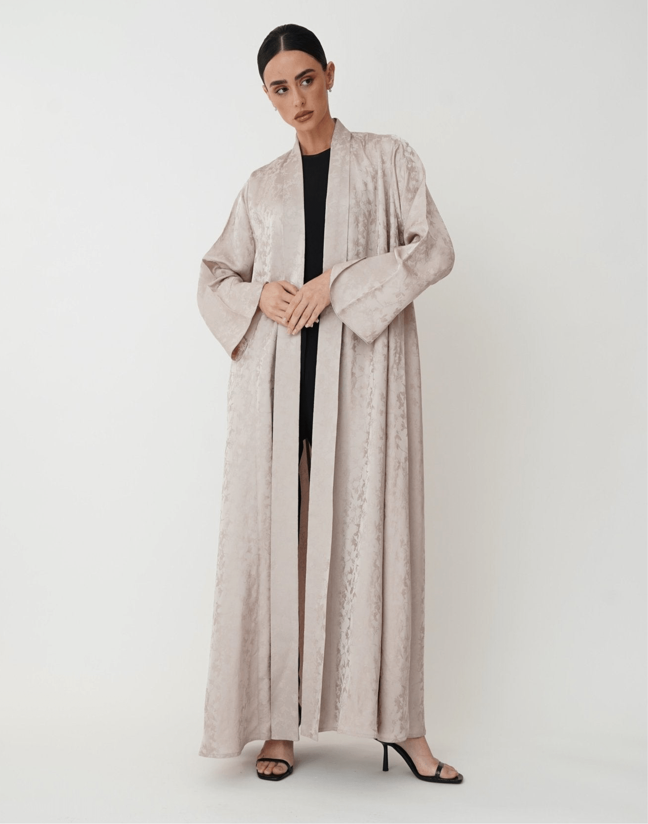 ST.132P ABAYA - NOWAYER - MIRA Y MANO