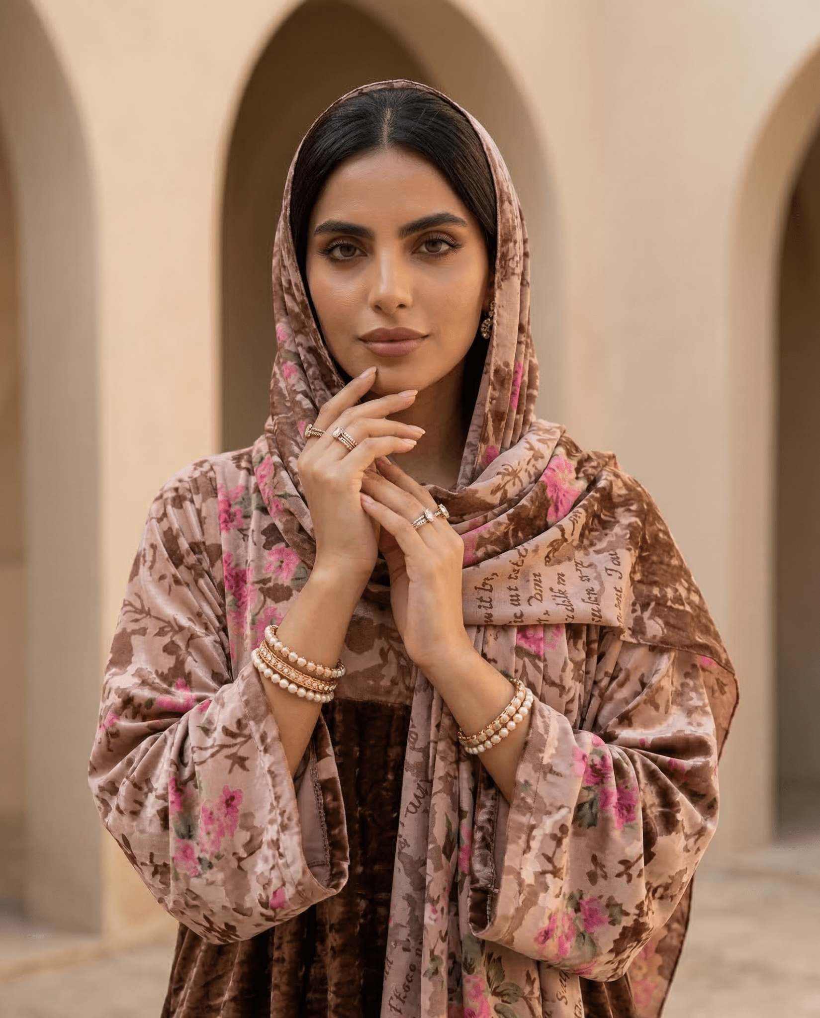 OP032 JALABIAH - OPAL - MIRA Y MANO