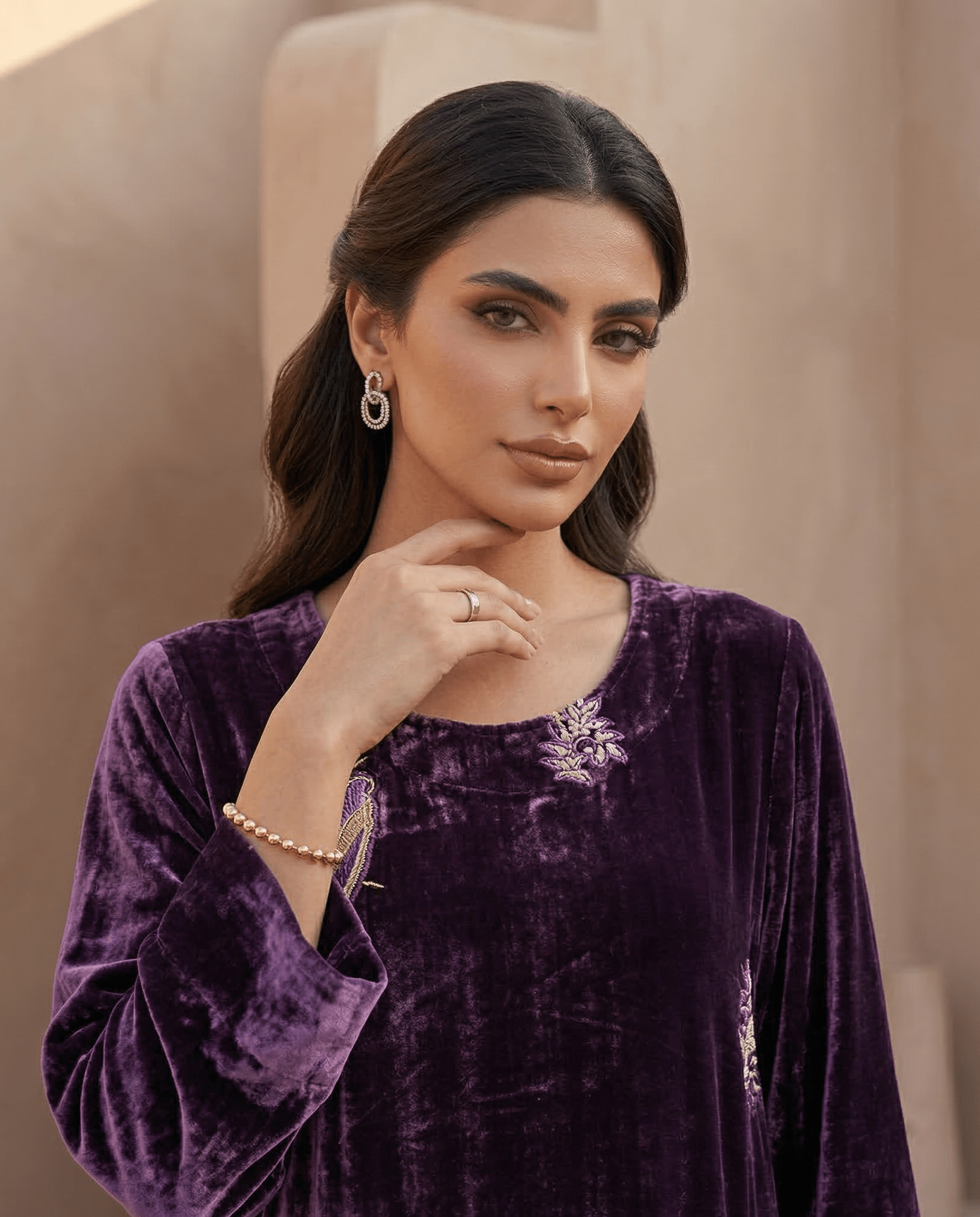 OP043 JALABIAH - OPAL - MIRA Y MANO