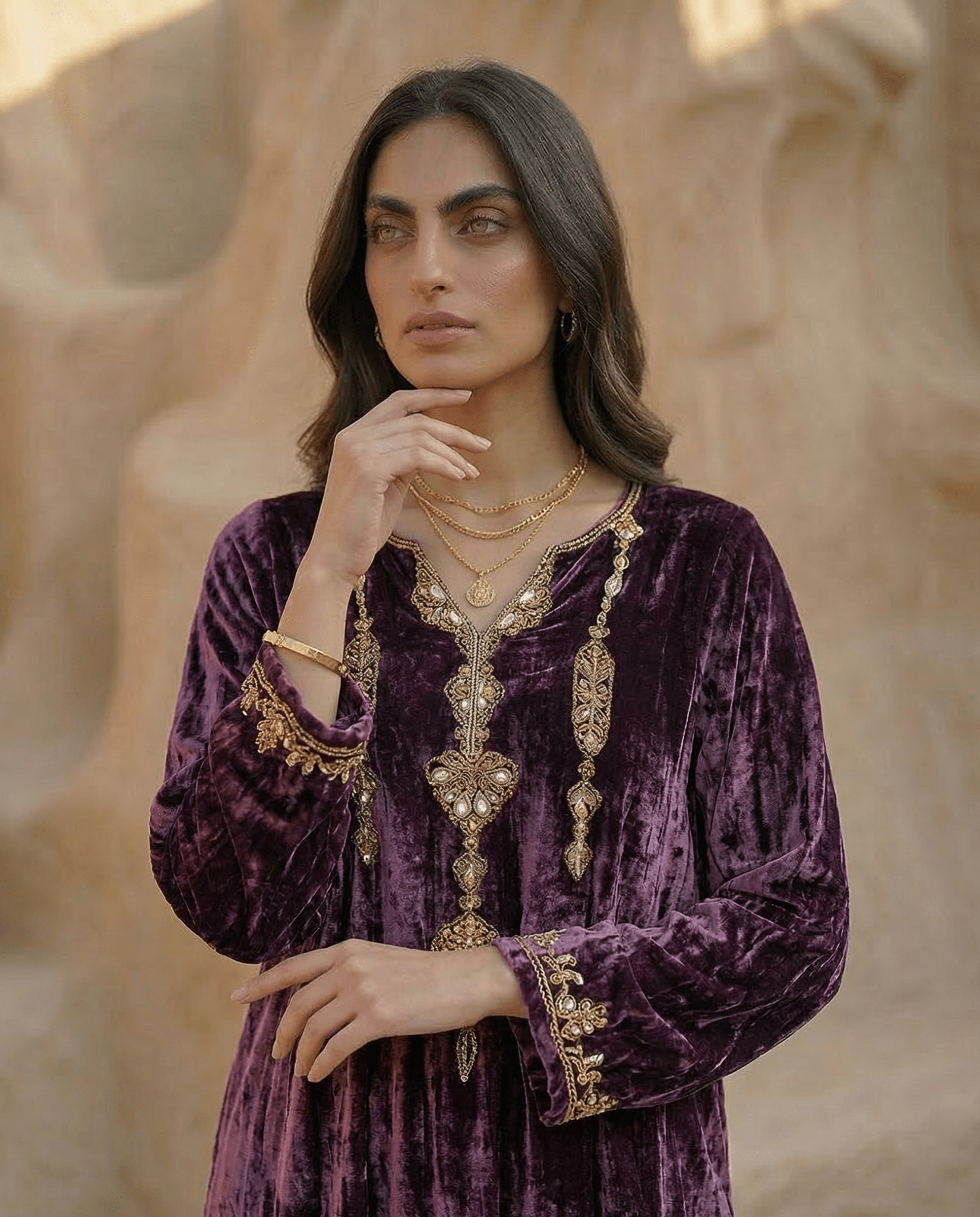 OP052 JALABIAH - OPAL - MIRA Y MANO