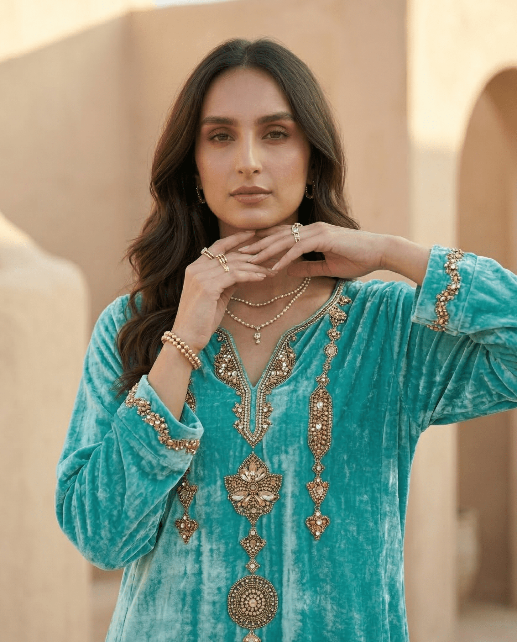 OP055 JALABIAH - OPAL - MIRA Y MANO