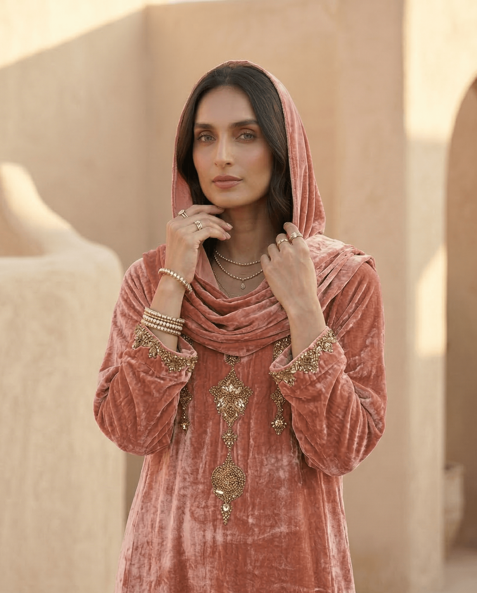 OP057 JALABIAH - OPAL - MIRA Y MANO