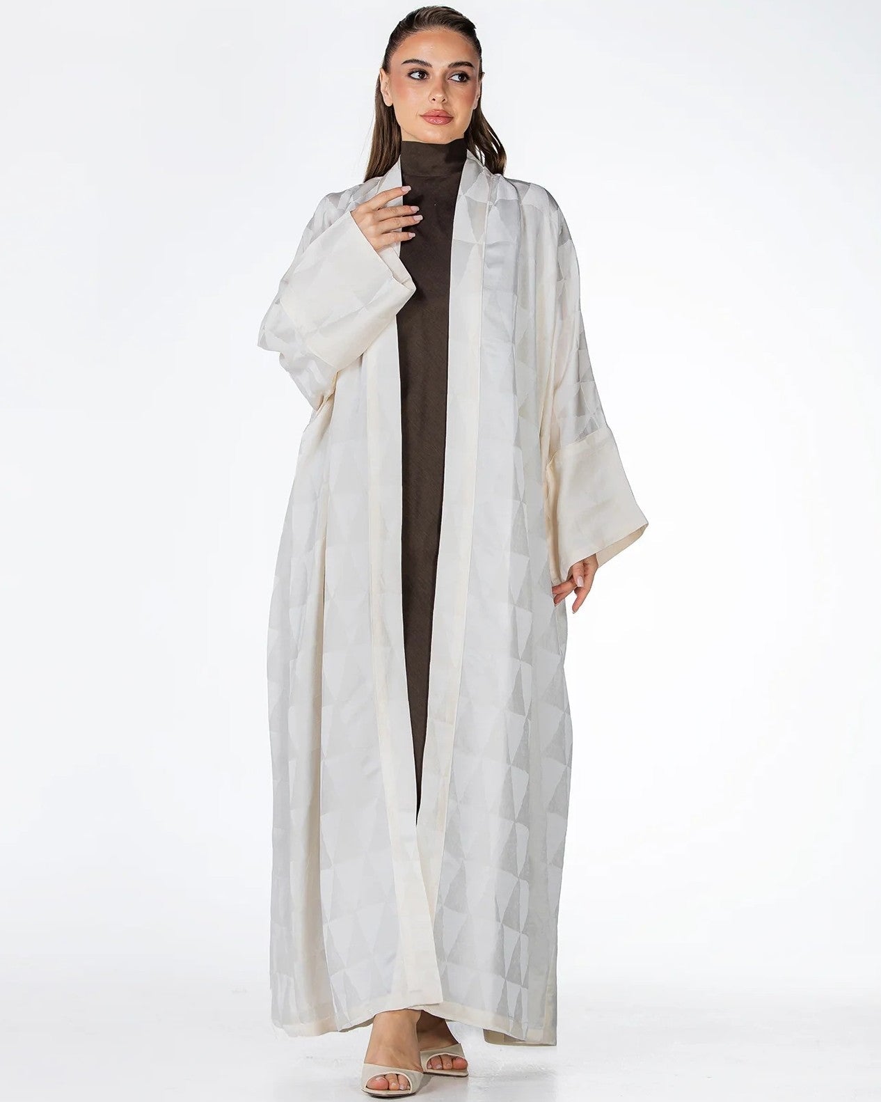 Mocha – White Jacquard Abaya - ORANGE BLOSSOM - MIRA Y MANO