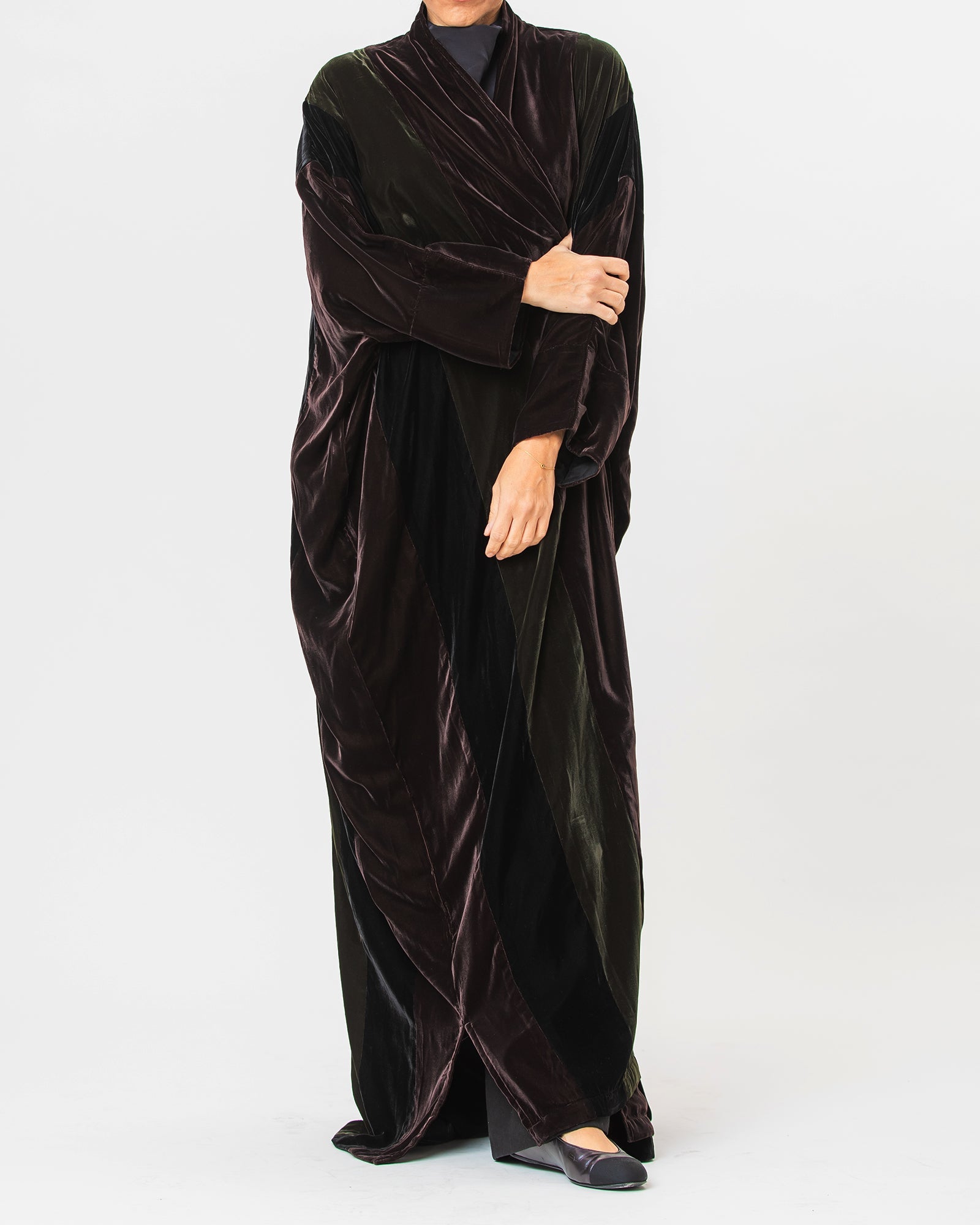 MOMEN - BR ABAYA - ORANGE BLOSSOM - MIRA Y MANO