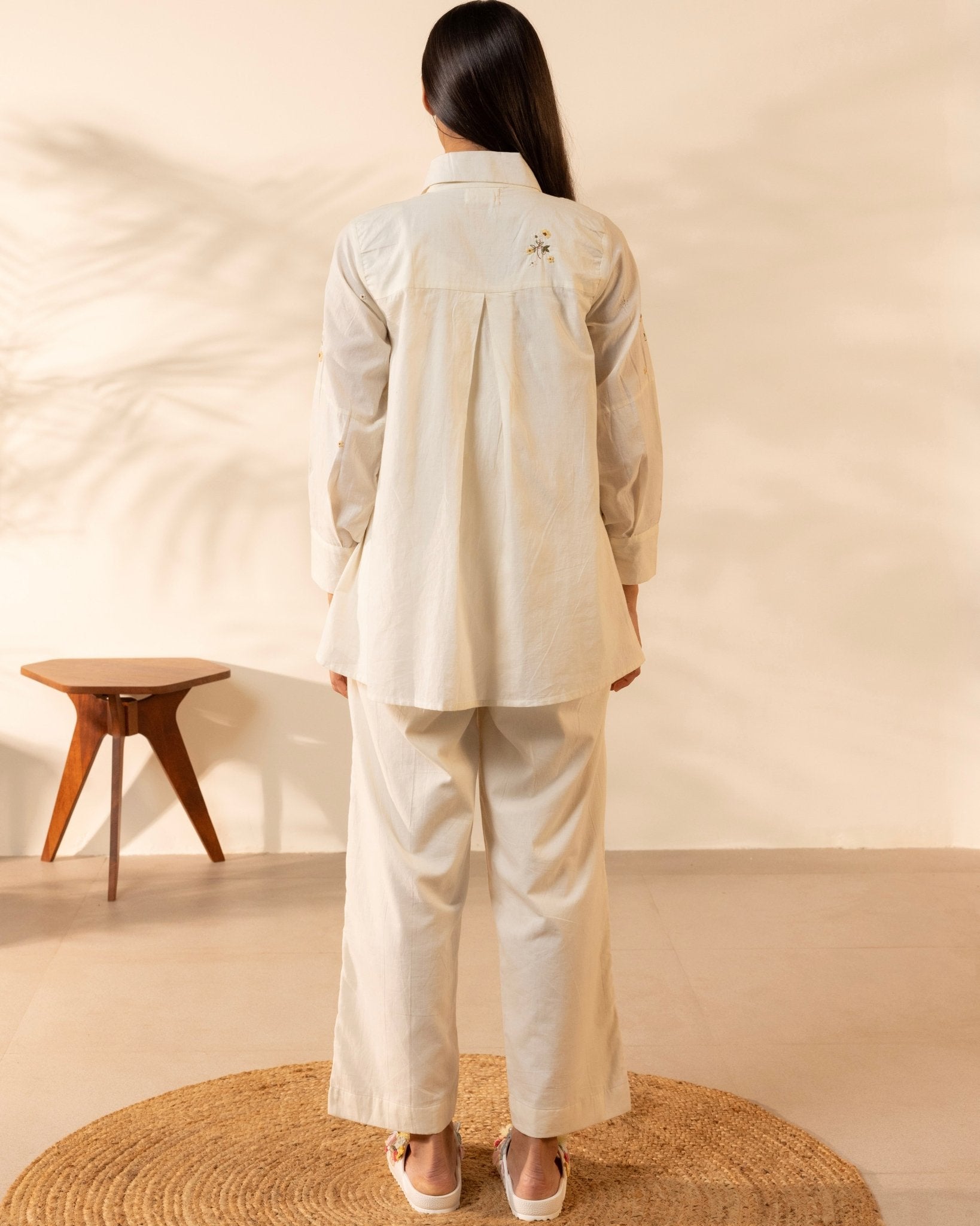 APRICOT SHIRT - OUR DVE - MIRA Y MANO