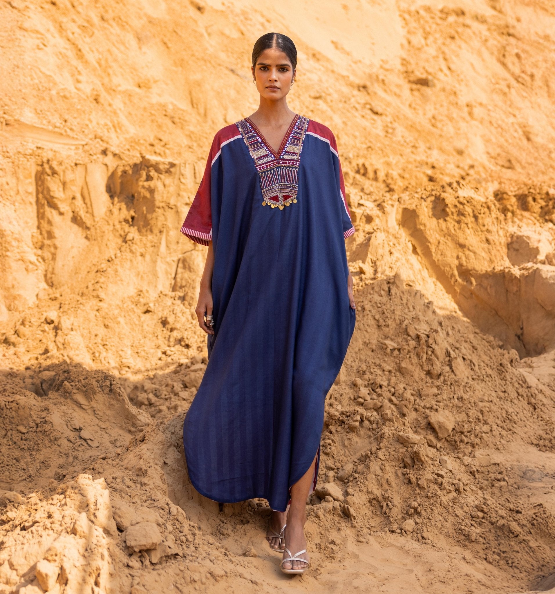 AXIA NAVY KAFTAN - OUR DVE - MIRA Y MANO