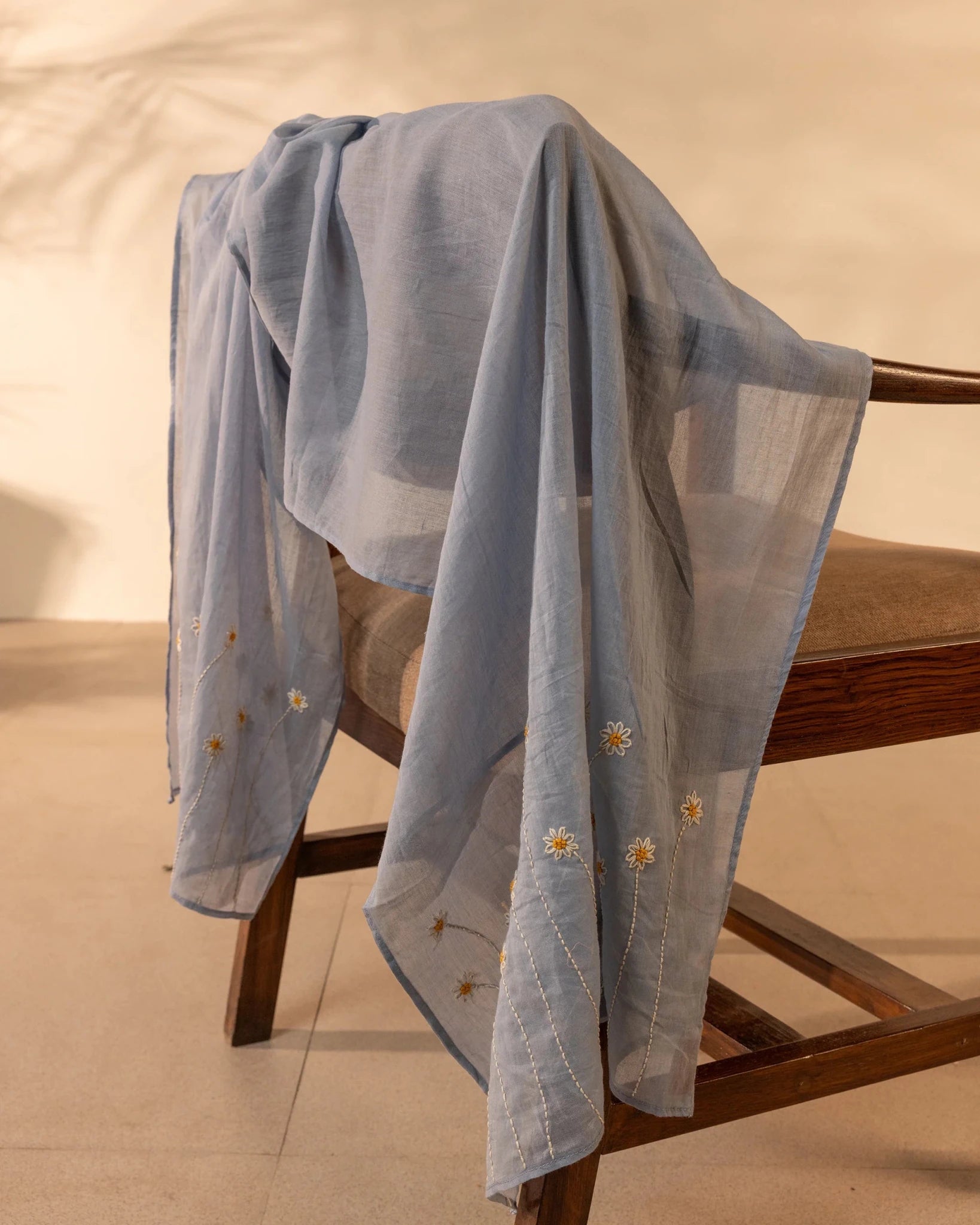 DAISY MIST SCARF - OUR DVE - MIRA Y MANO