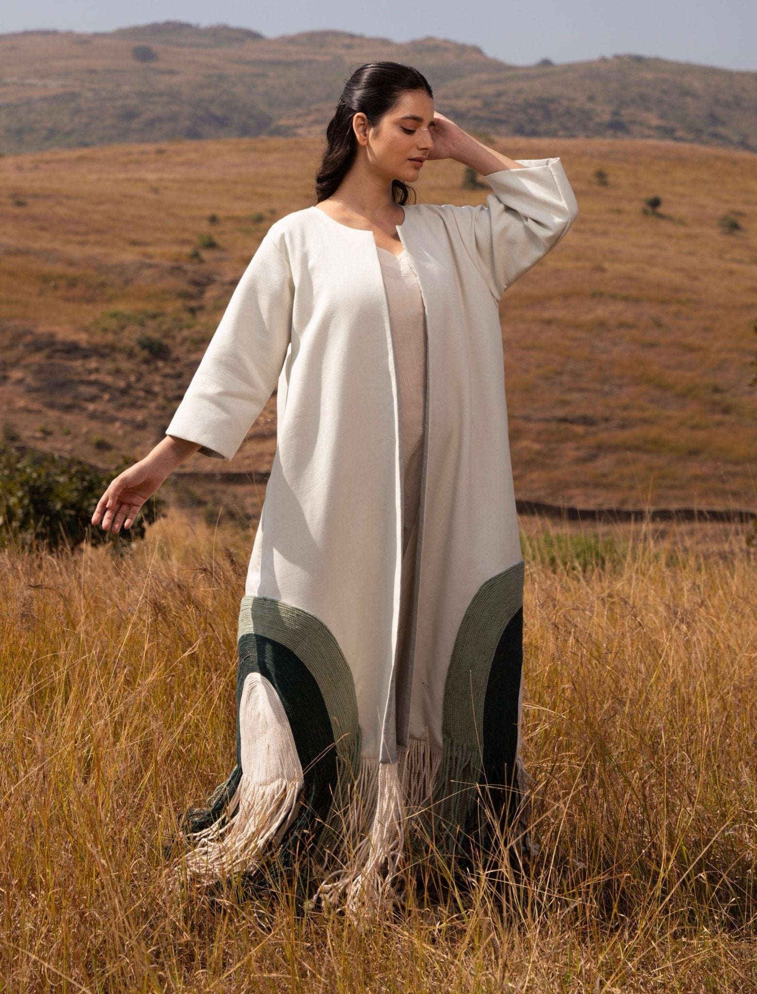 ETHERA - PT ABAYA SET - OUR DVE - MIRA Y MANO