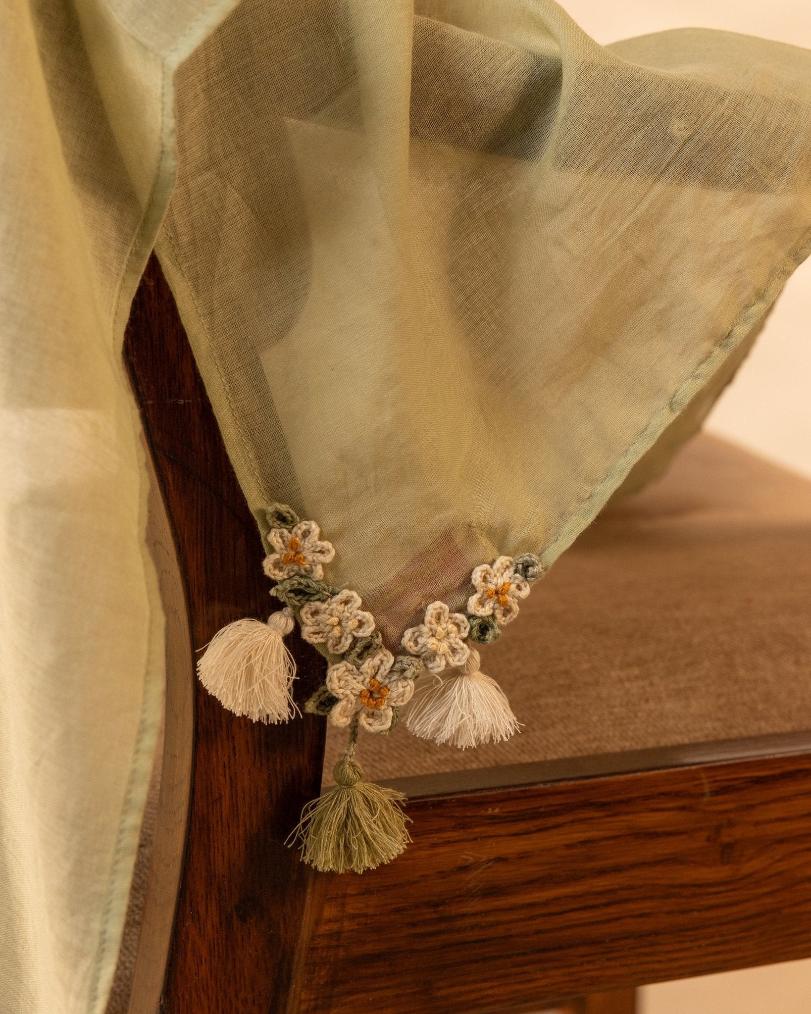 MINT BLOOM SCARF - OUR DVE - MIRA Y MANO
