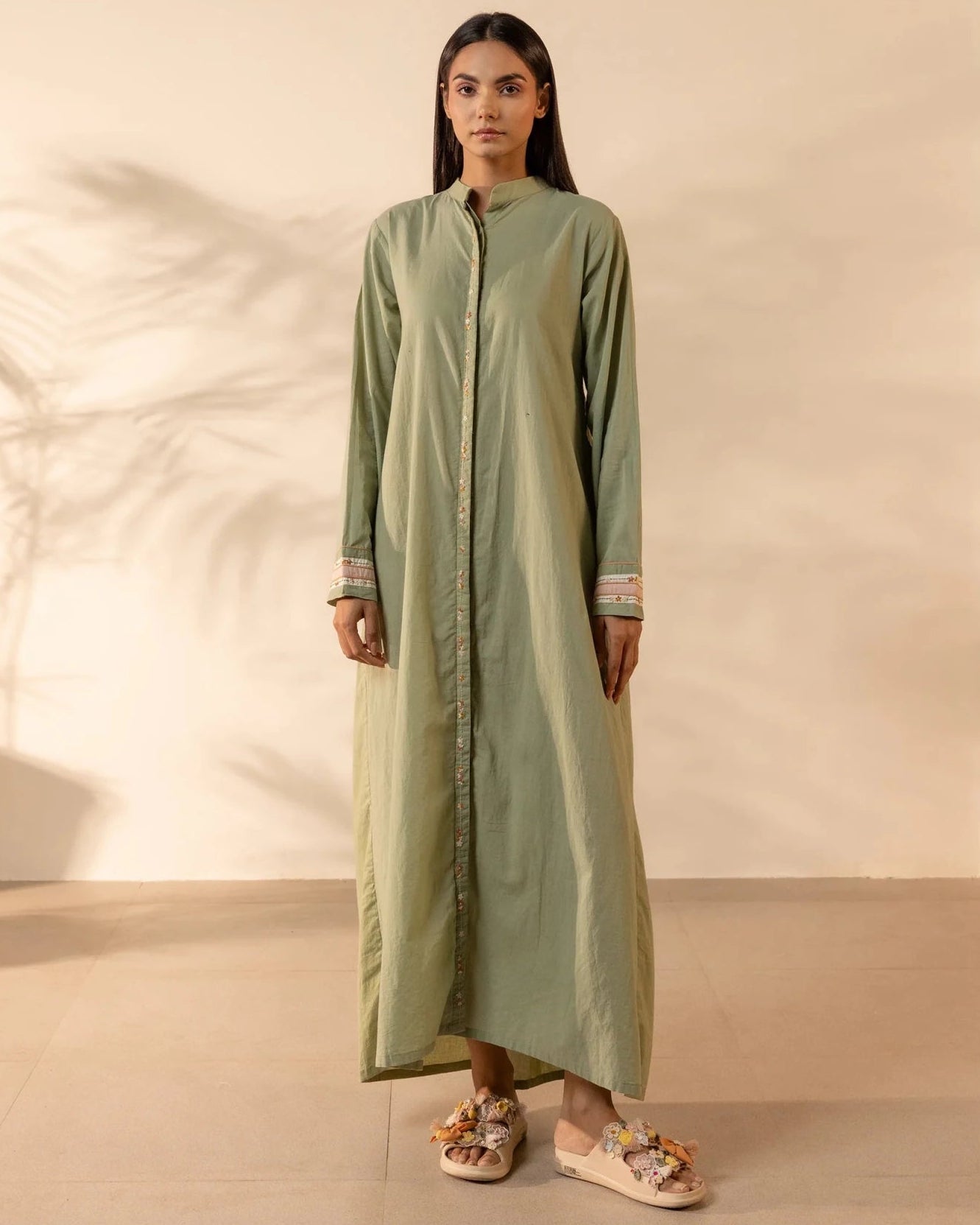 WHIMSY - GR DRESS - OUR DVE - MIRA Y MANO