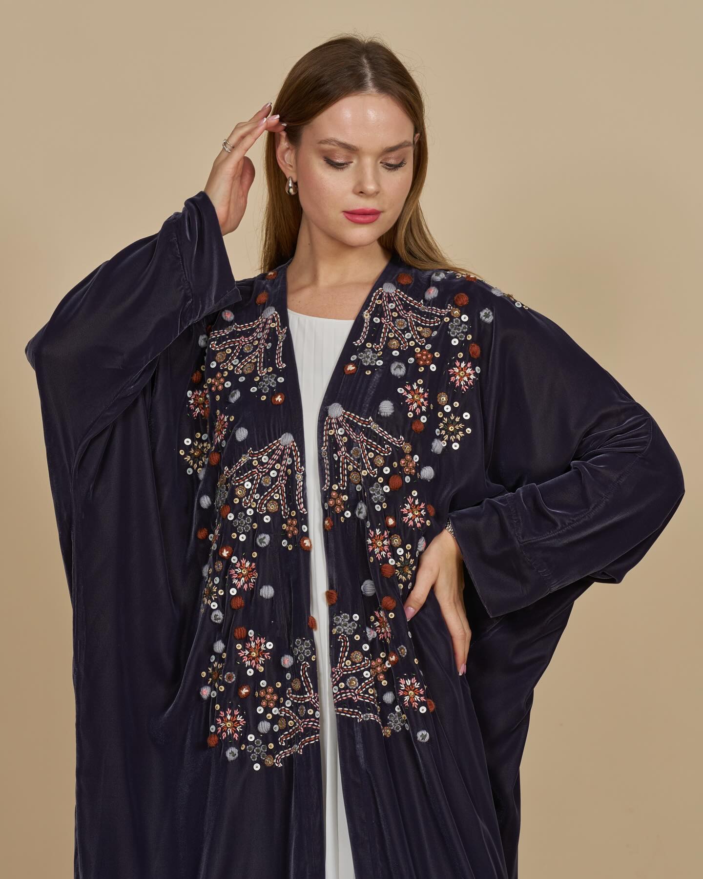 WW25PAL401 - G ABAYA - PALMA - MIRA Y MANO