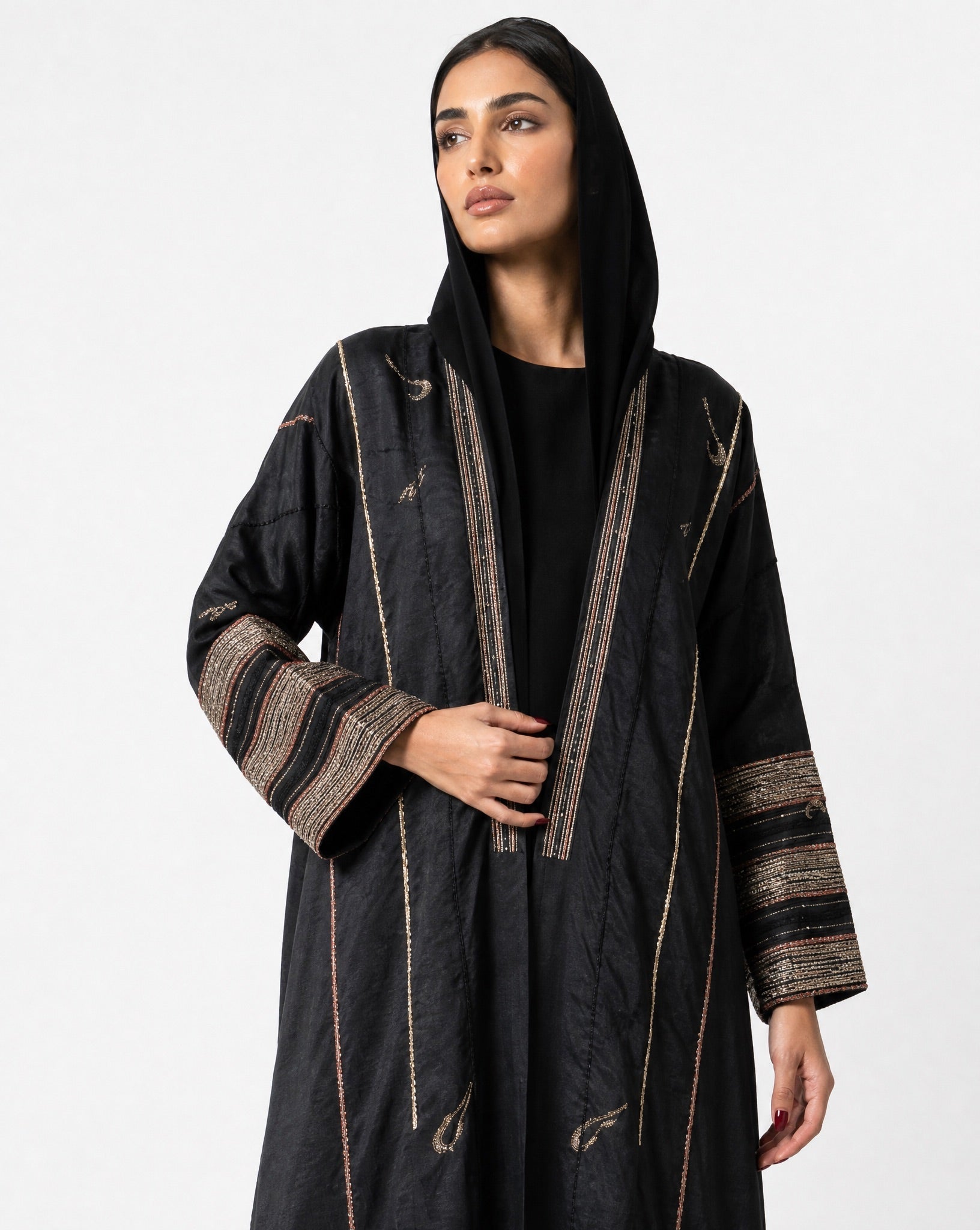 340118 – Black Silk Abaya - PEARL COLLECTION - MIRA Y MANO