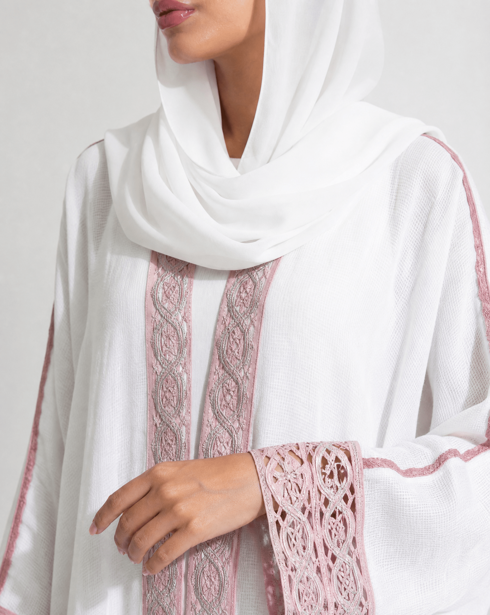 340133-IV ABAYA - PEARL COLLECTION - MIRA Y MANO